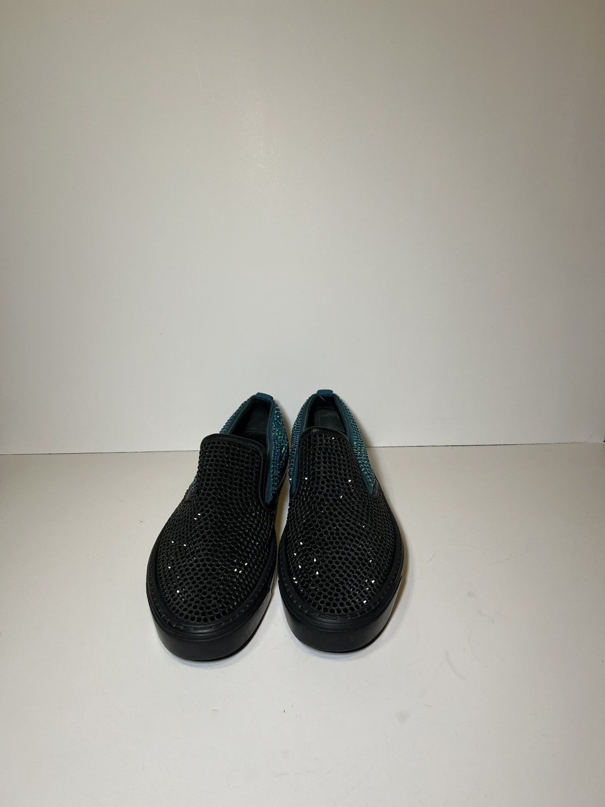 Gucci Gucci satin crystal slip on black/teal sneaker shoes Size US 9 / EU 42 - 2 Thumbnail