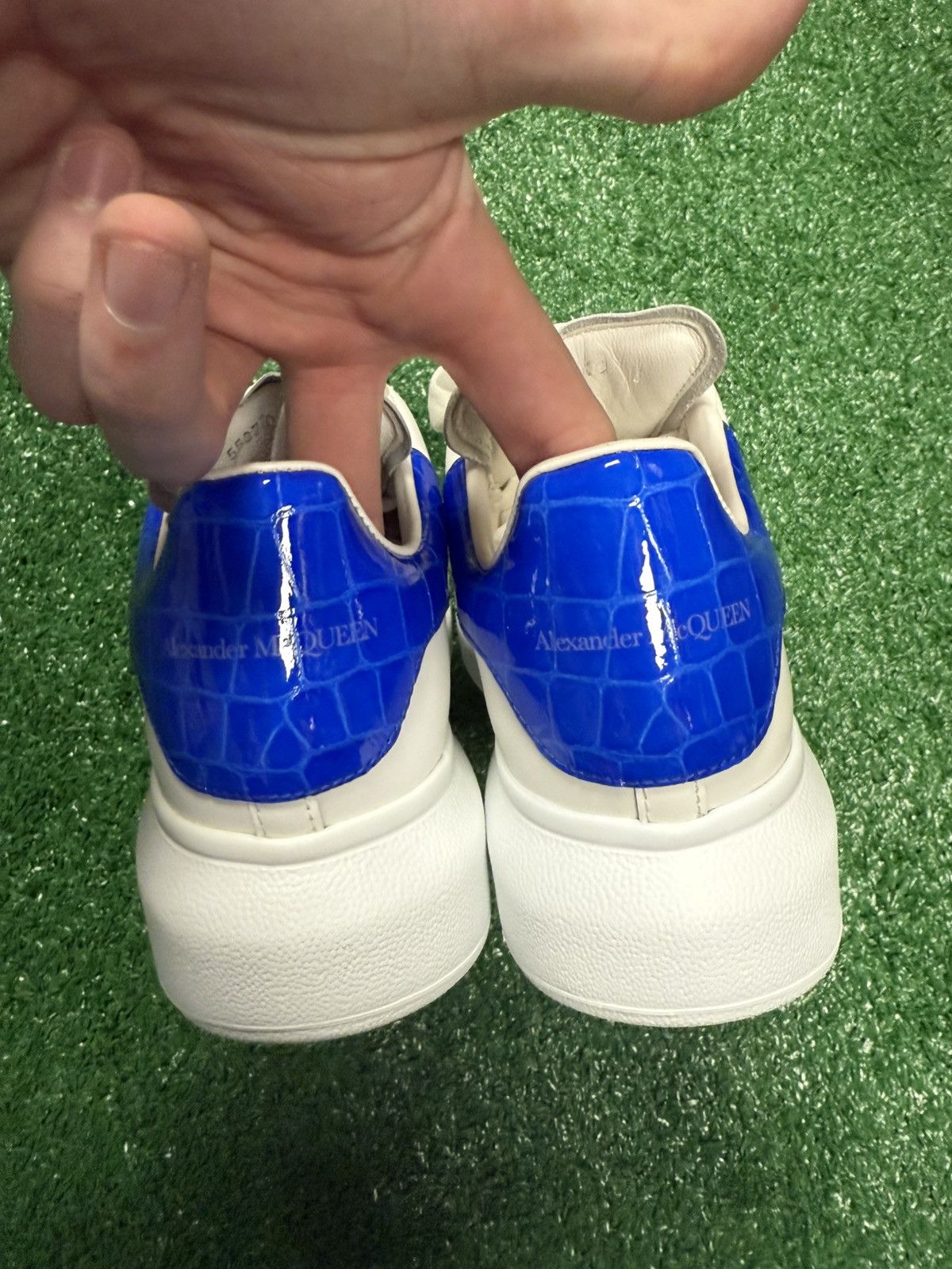 Alexander McQueen Alexander mcqueen low top “blue croc skin” Size US 5 / EU 37 - 6 Thumbnail