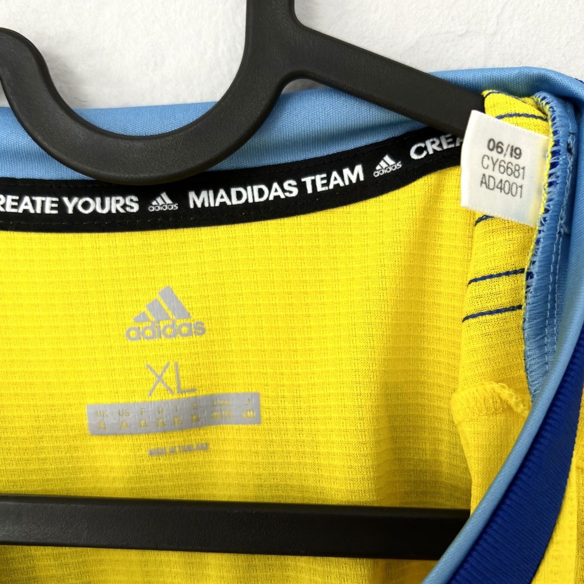 Adidas 2019 2020 Kazakhstan Game Issue Goalkeeper Top Soccer Jersey Size US XL / EU 56 / 4 - 6 Thumbnail