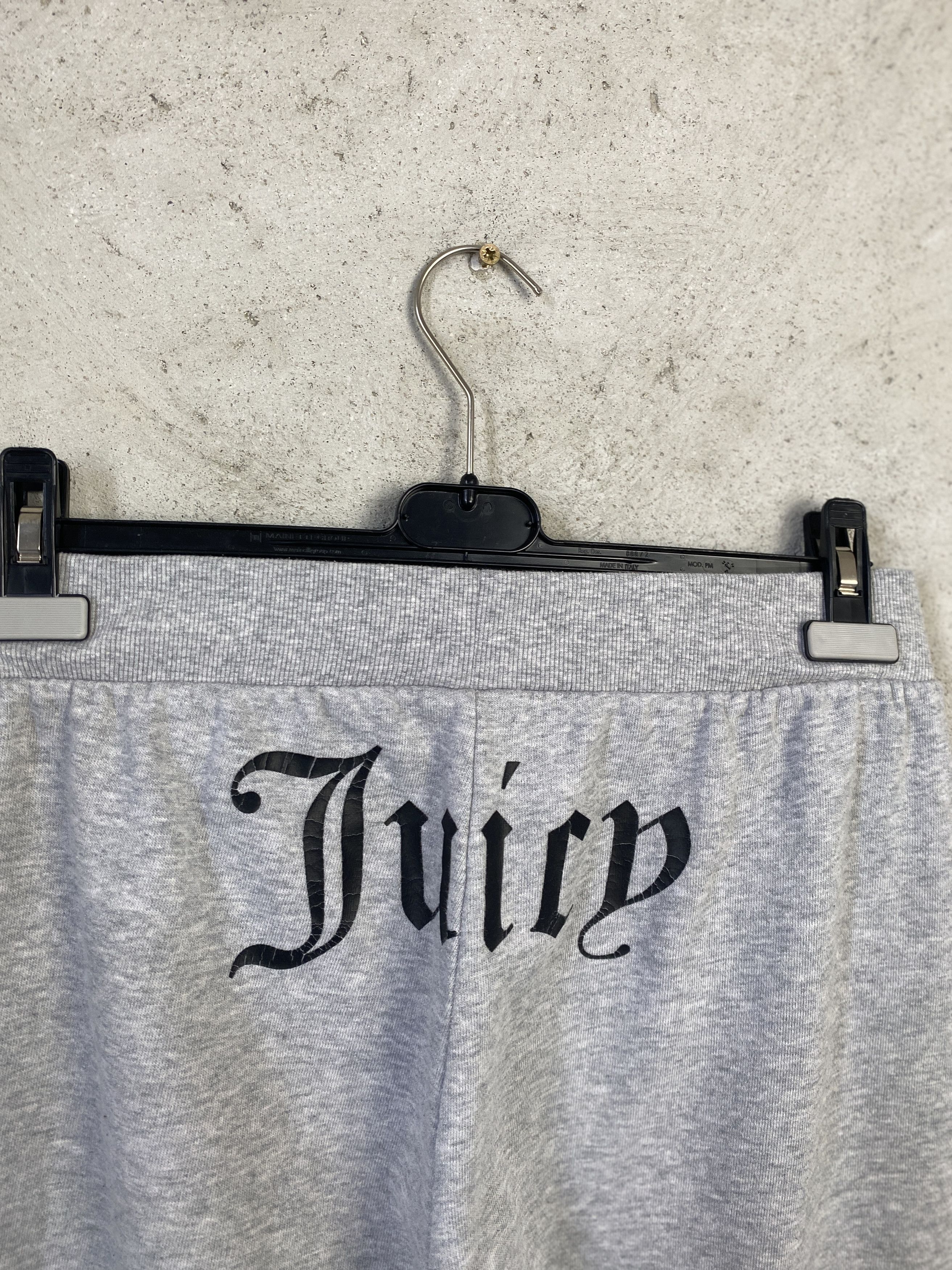 Juicy Couture Juicy Couture big back logo sweatpants joggers y2k 00s Size 30" / US 8 / IT 44 - 3 Thumbnail