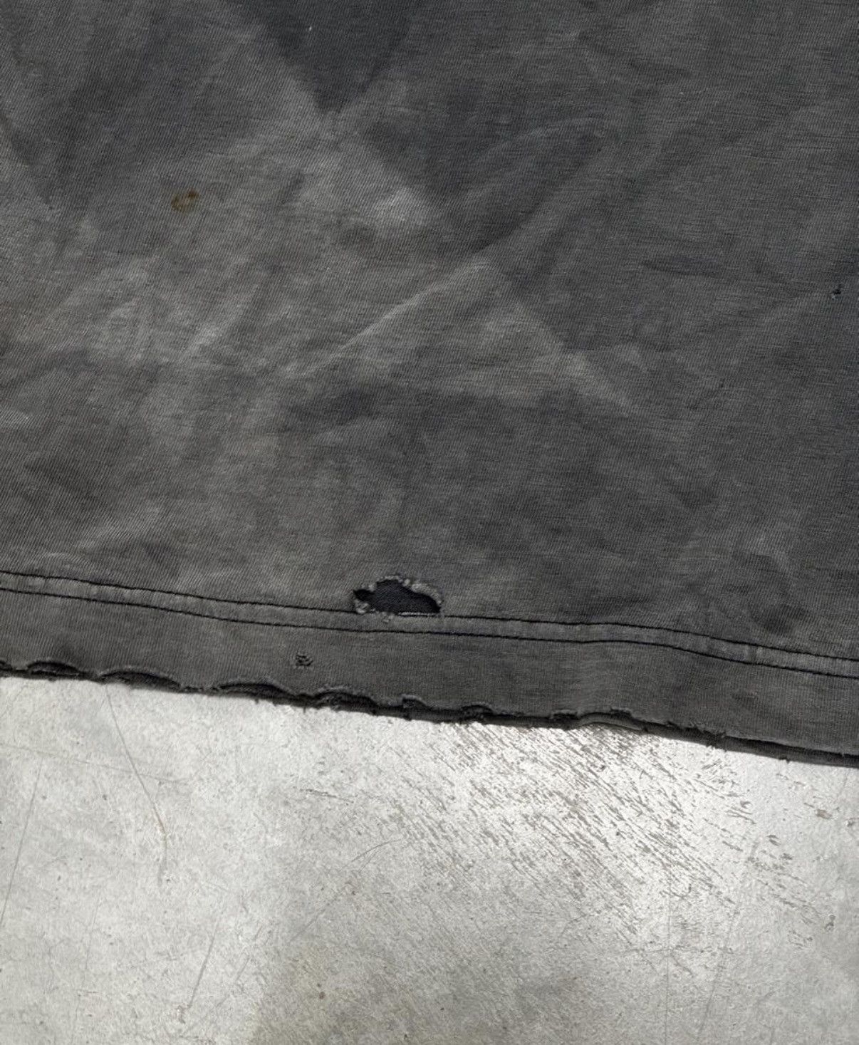 Vintage Vintage Sun Faded T-Shirt Size US XL / EU 56 / 4 - 6 Thumbnail