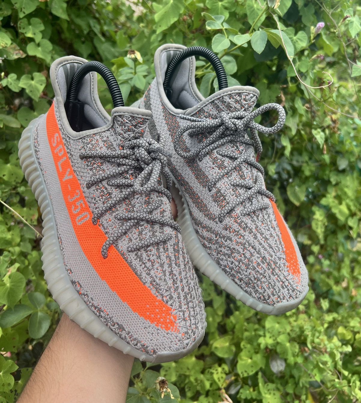 Yeezy Adidas Yeezy 350 V2 Beluga Reflective Size US 6.5 / EU 39-40 - 2 Thumbnail