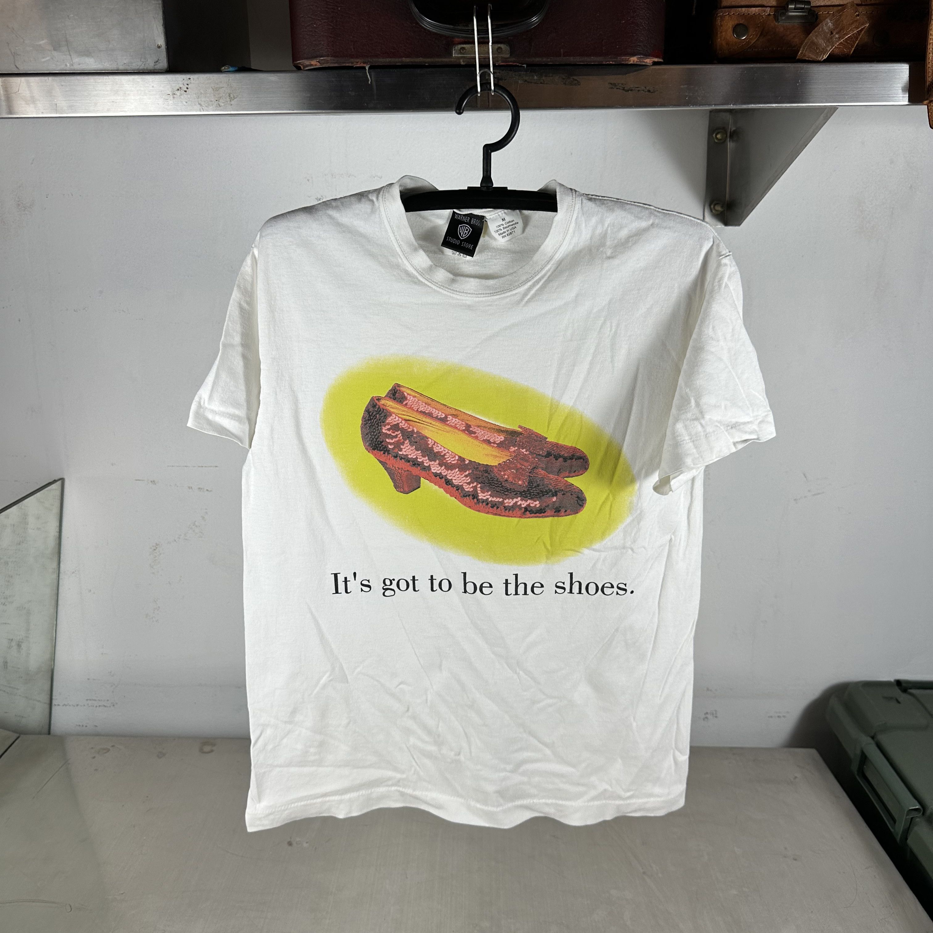 Vintage 1997 It's Got to be the Shoes The Wizard of Oz T-Shirt Size US M / EU 48-50 / 2 - 1 Thumbnail