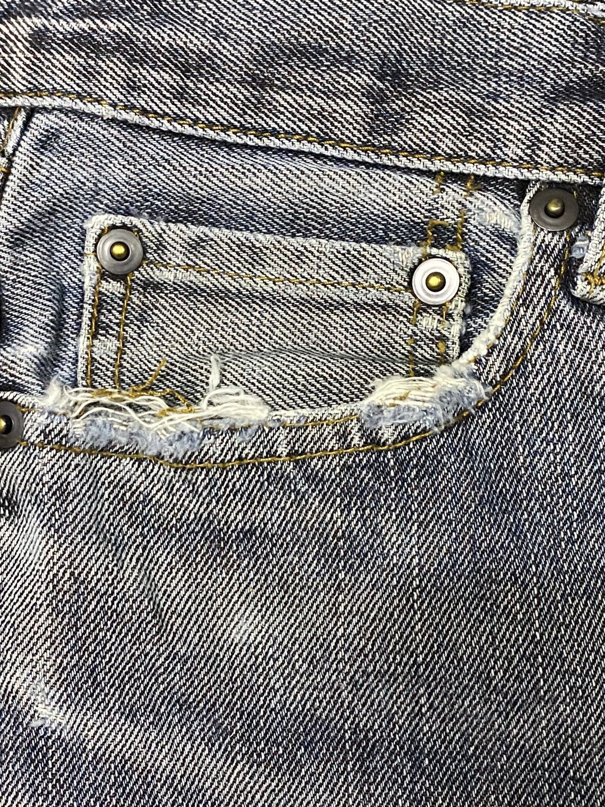 Japanese Brand Vintage Japanese Brand Faded Wash Straight Jeans Size US 31 - 8 Thumbnail