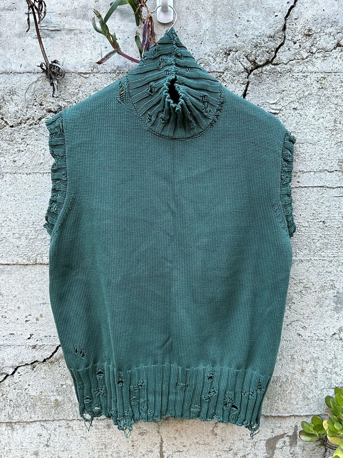 Marni RARE GRAIL Marni raw distressed sweater vest Size US L / EU 52-54 / 3 - 2 Thumbnail