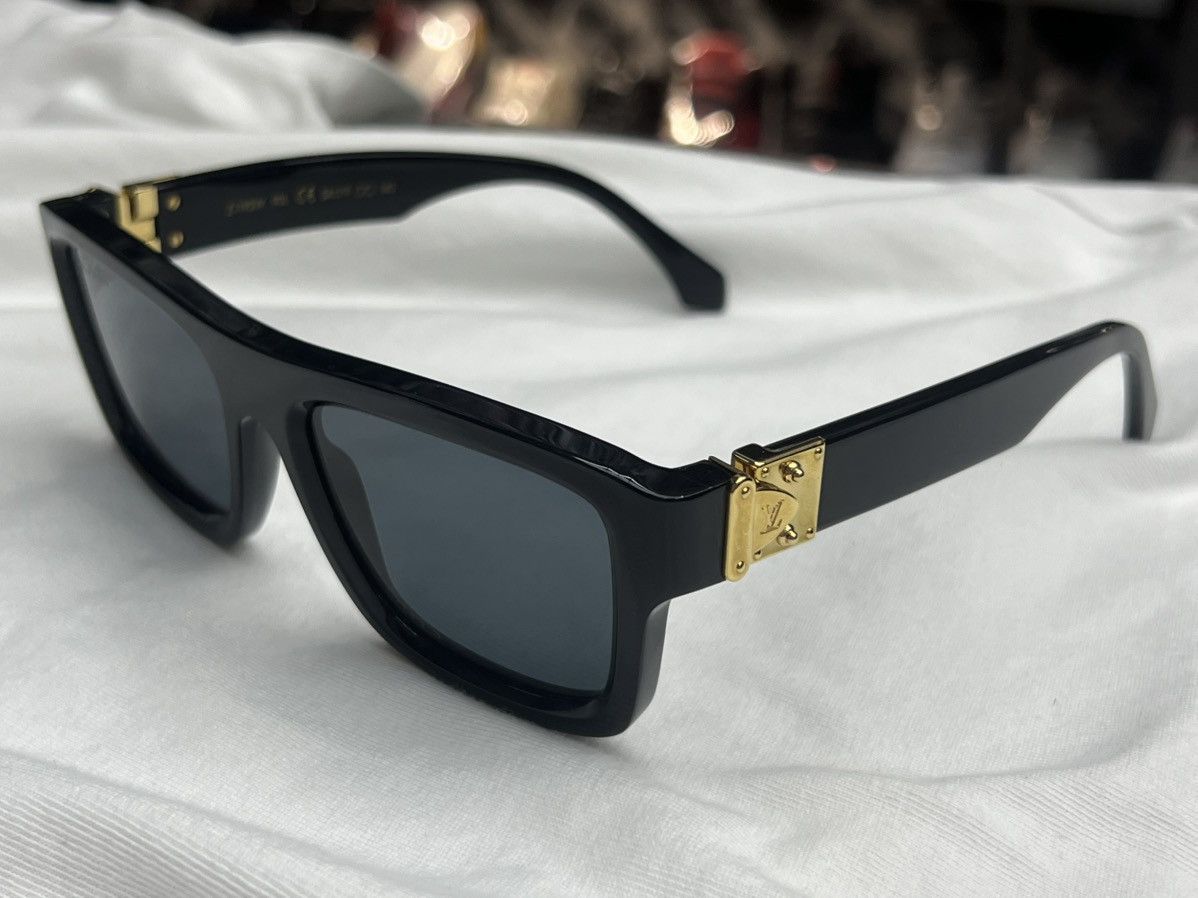Louis Vuitton Louis Vuitton Acetate Square Sunglasses Size ONE SIZE - 2 Thumbnail