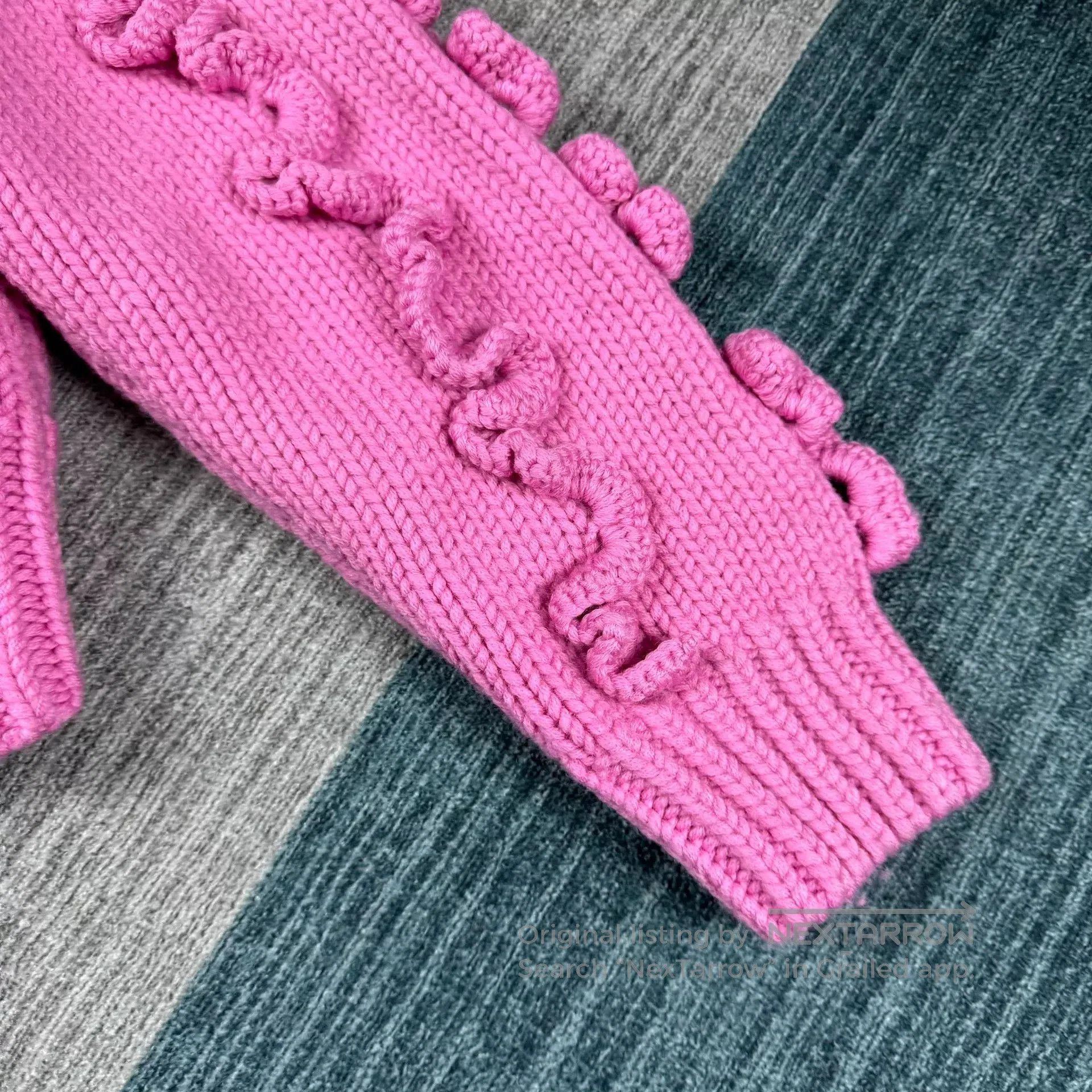 Vintage Pink Embellished Wool Long Sleeve Sweater. Size M / US 6-8 / IT 42-44 - 4 Thumbnail