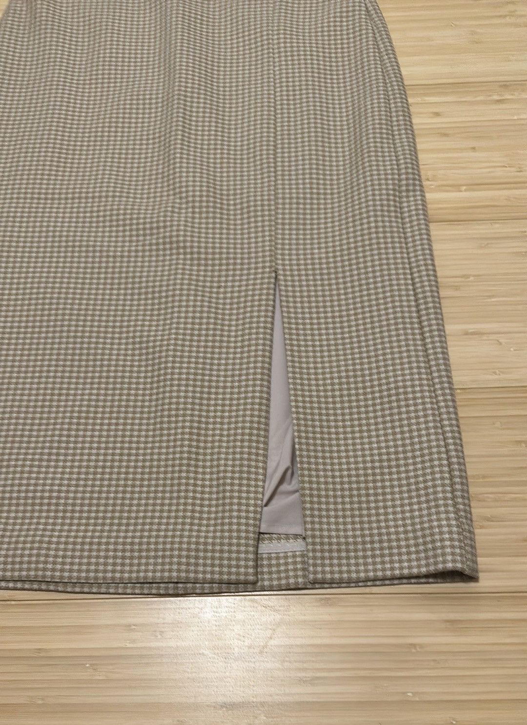 Aritzia Houndstooth checkered pencil skirt size 4 Size 27" / US 4 / IT 40 - 3 Thumbnail