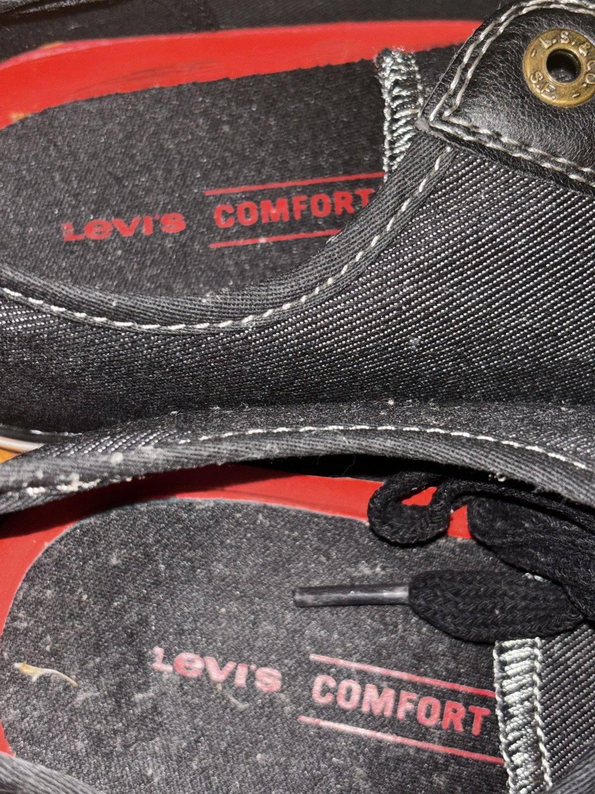 Levi's Men’s canvas sneakers Size US 11 / EU 44 - 8 Thumbnail