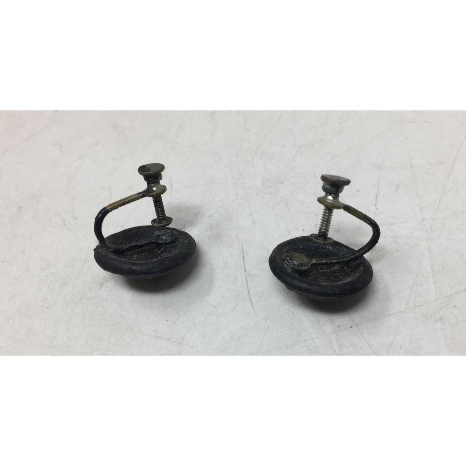 Other Women's Vintage Black and Silver Tone Screw Back Earrings Size ONE SIZE - 3 Thumbnail