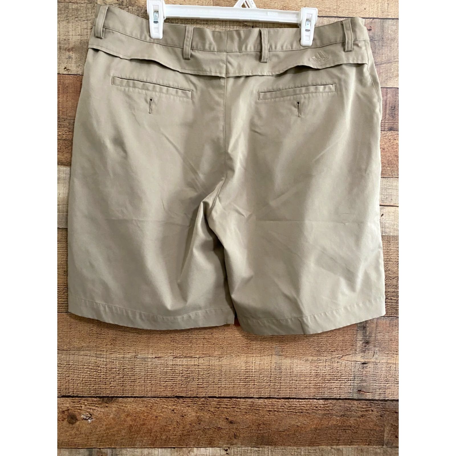 Adidas Adidas ClimaCool Golf Shorts Men Beige Size 38 Athletic Stretch Pockets Size US 32 / EU 48 - 2 Thumbnail