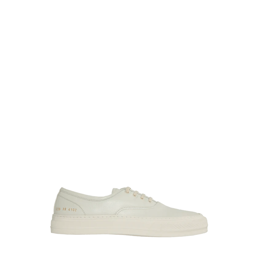 o1h1sh11224 Four Hole Lace Up Sneakers in Off White