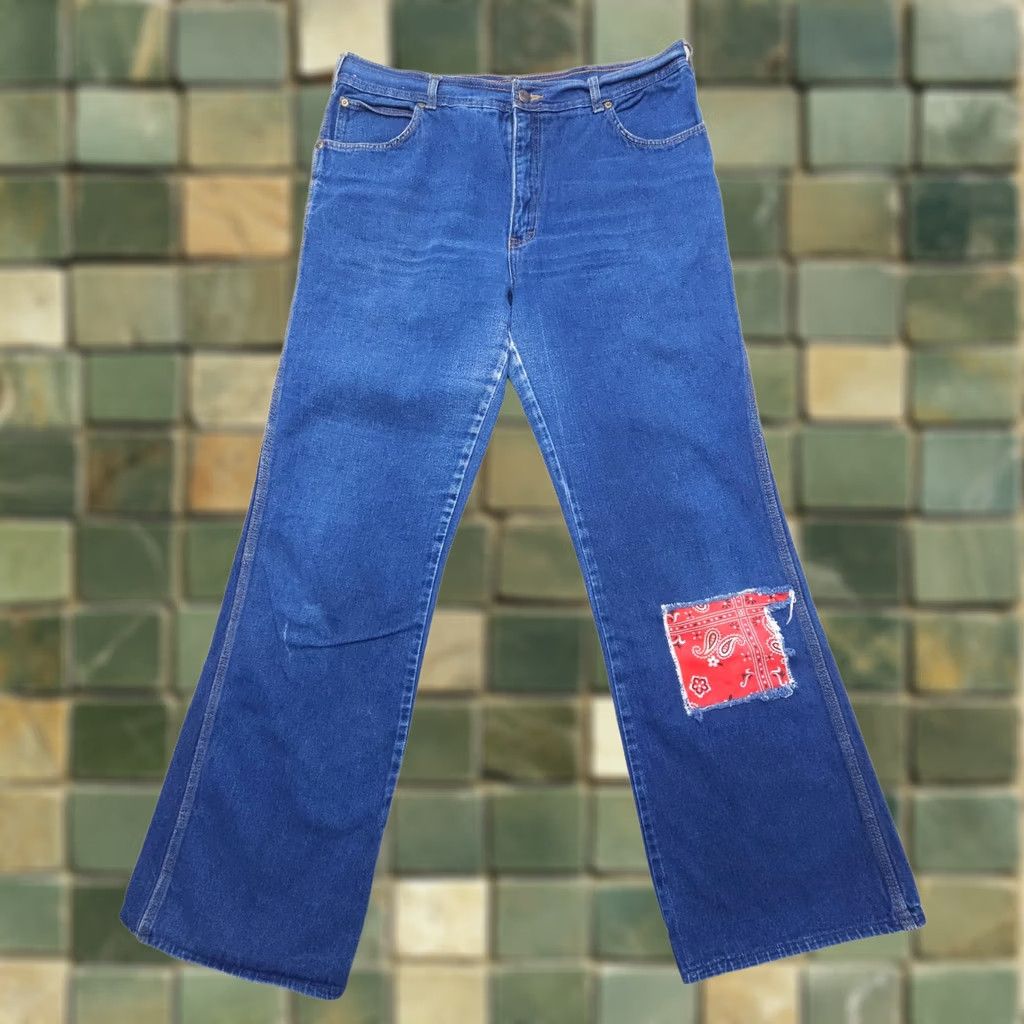 Vintage VINTAGE La Vie Jeans Flared 38x36 Dark Wash 90s Y2K Denim Womens Pants 5-Pocket Zip Inseam 32" Blue Silk Size 26" / US 2 / IT 38 - 1 Thumbnail