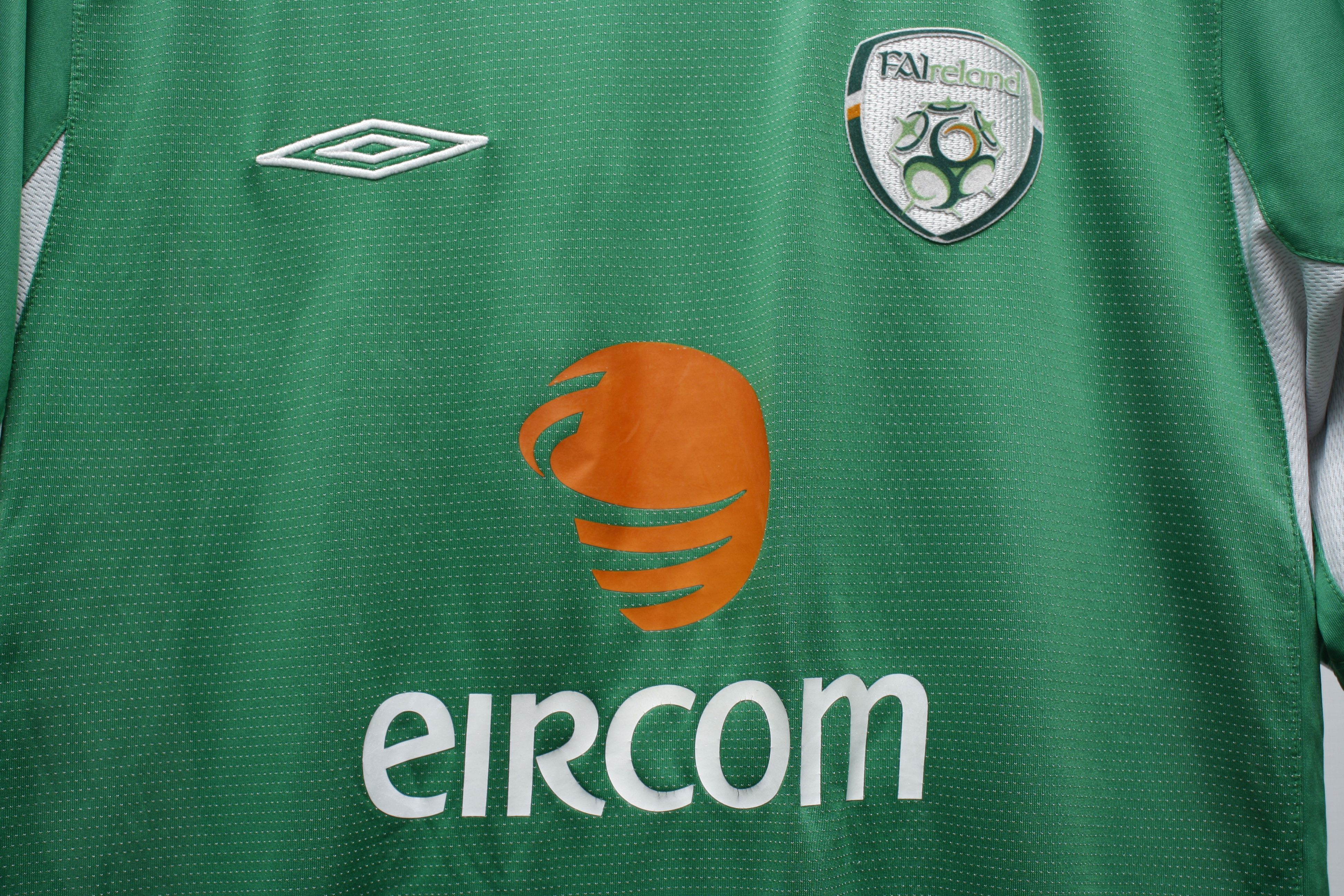 Umbro FA Ireland Umbro Eircom Jersey Original Football Shirt 04/06 Size US M / EU 48-50 / 2 - 3 Thumbnail