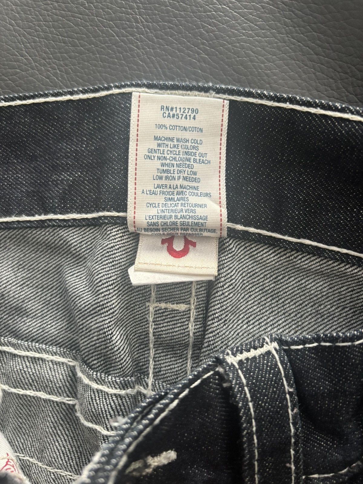 True Religion TRUE RELIGION JEANS - BLUE, WHITE STITCH - POCKET FLAP Size US 33 - 6 Thumbnail