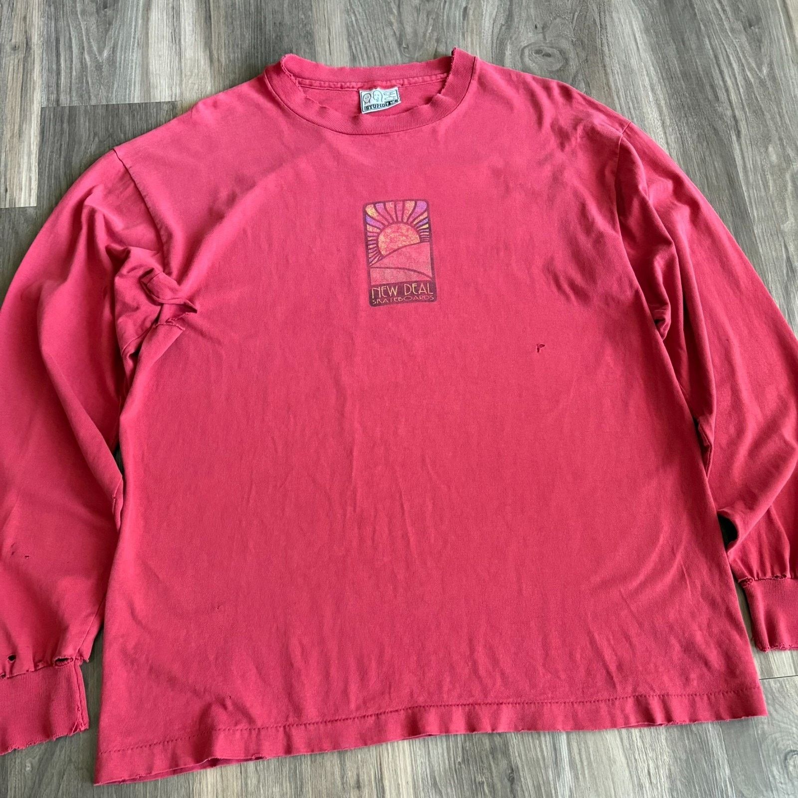 Vintage Vintage New Deal Skateboards T-Shirt Men's Size L Original Size US L / EU 52-54 / 3 - 4 Thumbnail