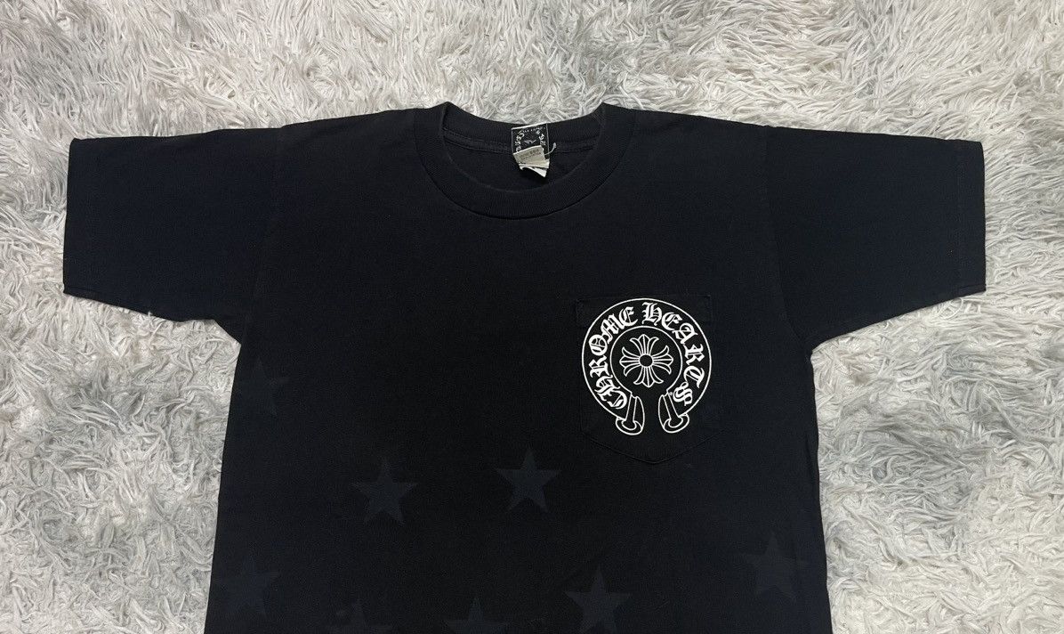 Chrome Hearts VINTAGE CHROME HEARTS STAR SCROLL HORSESHOE LOGO POCKET TEE Size US S / EU 44-46 / 1 - 5 Thumbnail