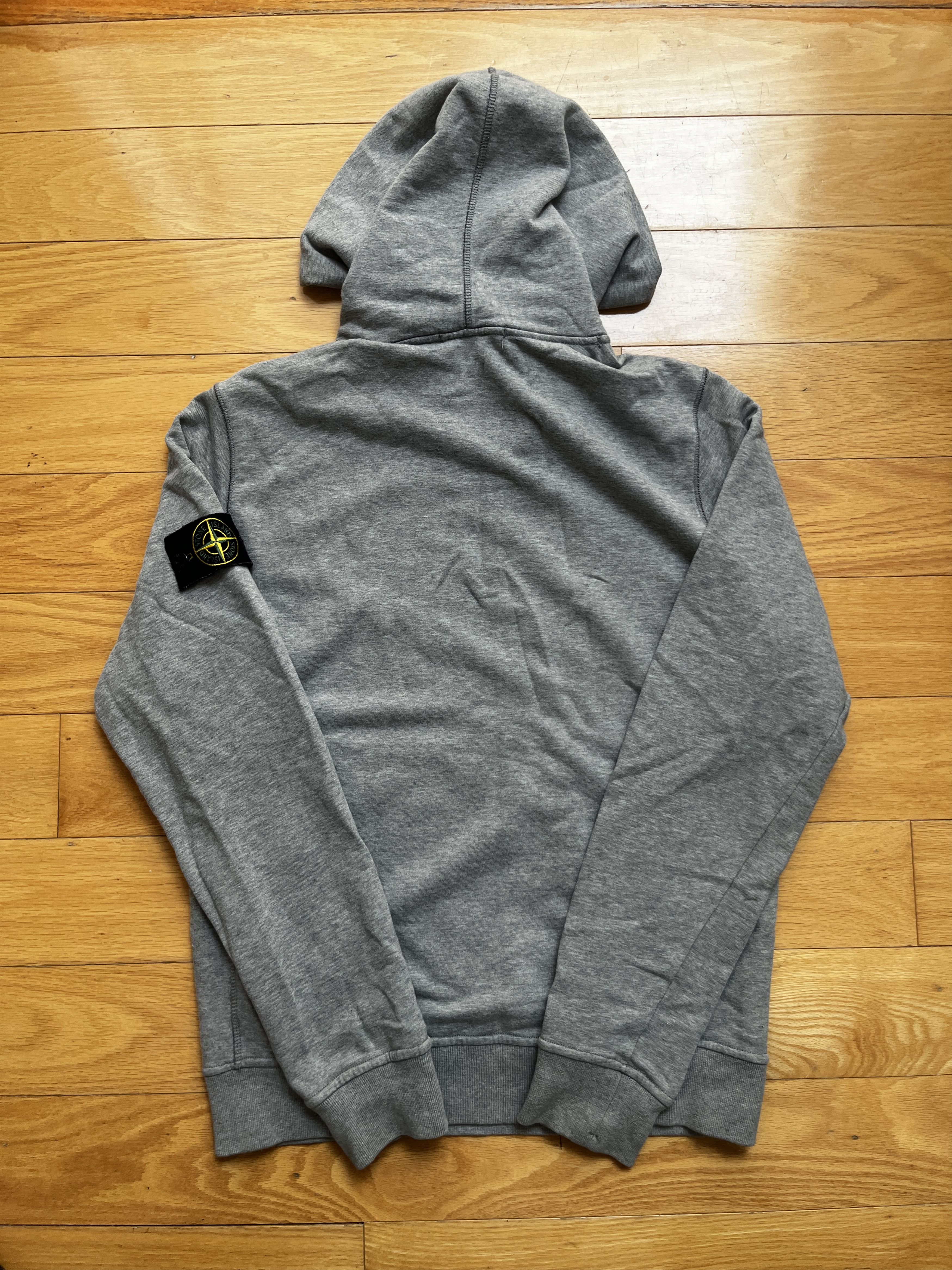 Stone Island Stone Island Classic Pullover Hoodie Grey M Size US M / EU 48-50 / 2 - 2 Thumbnail