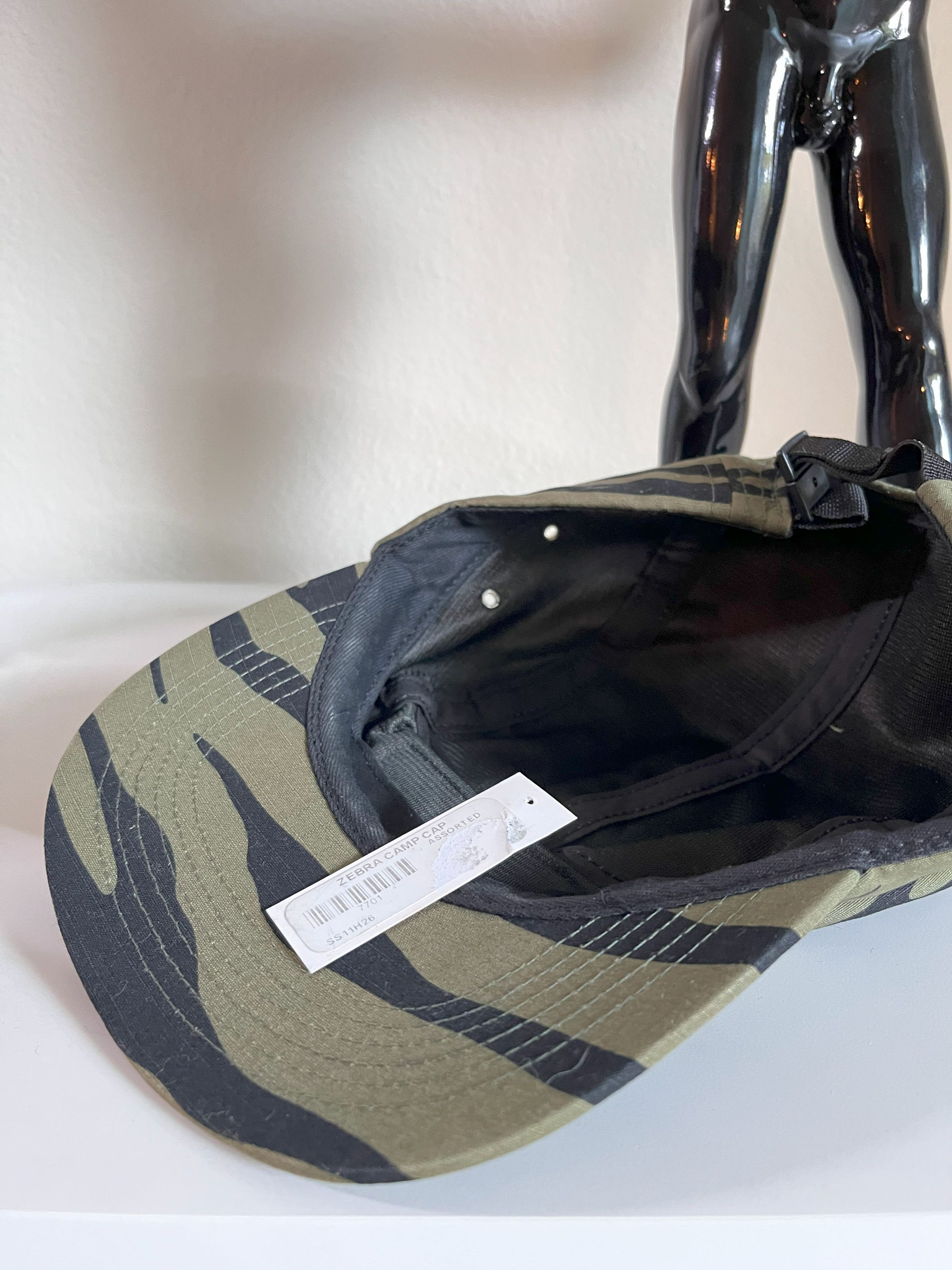 Supreme ARCHIVE_ICONIC SUPREME ZEBRA PRINT OLIVE CAMP CAP 5-PANEL Size ONE SIZE - 3 Thumbnail