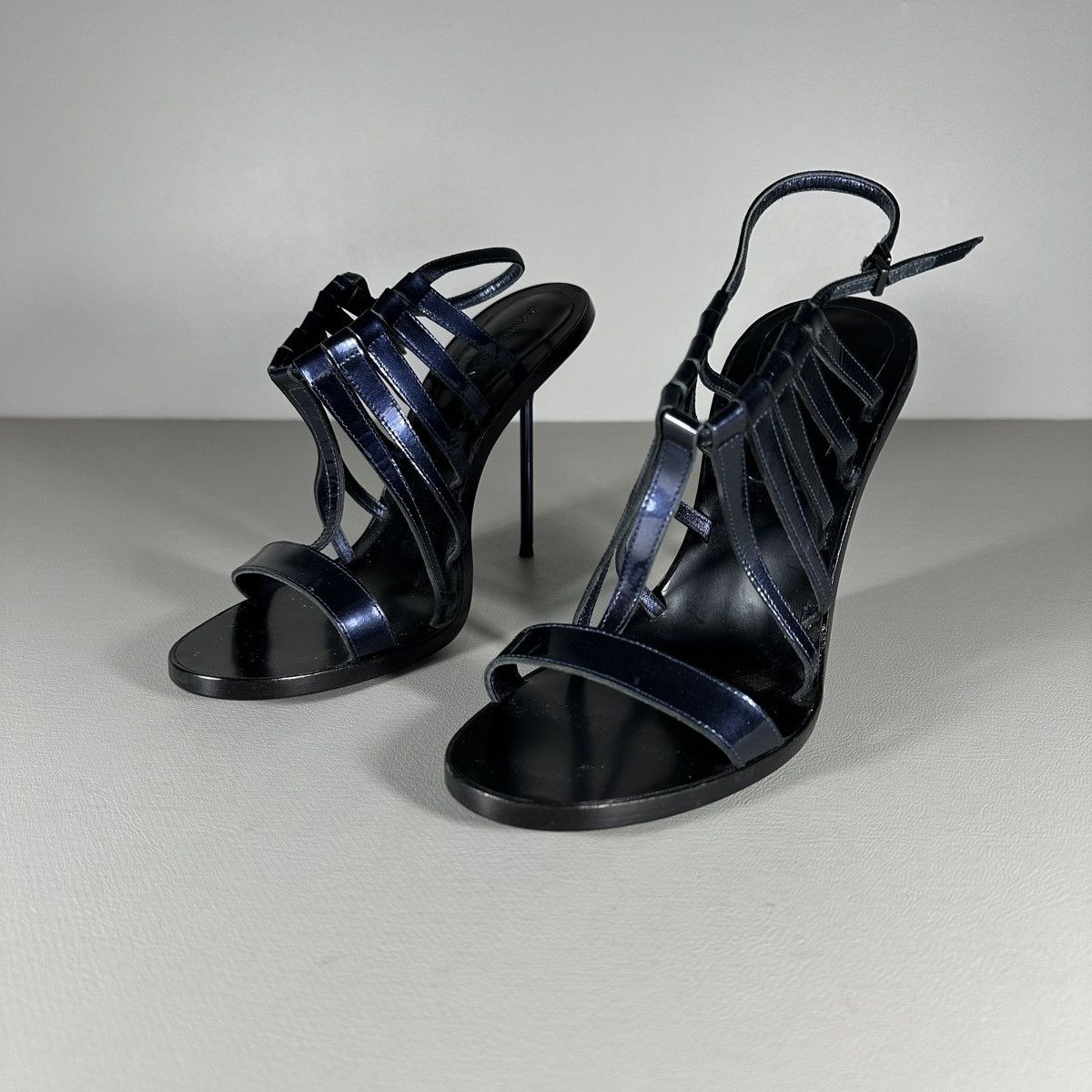 Giorgio Armani Runway Giorgio Armani S/S 17 Leather Heels Size US 7.5 / IT 37.5 - 2 Thumbnail