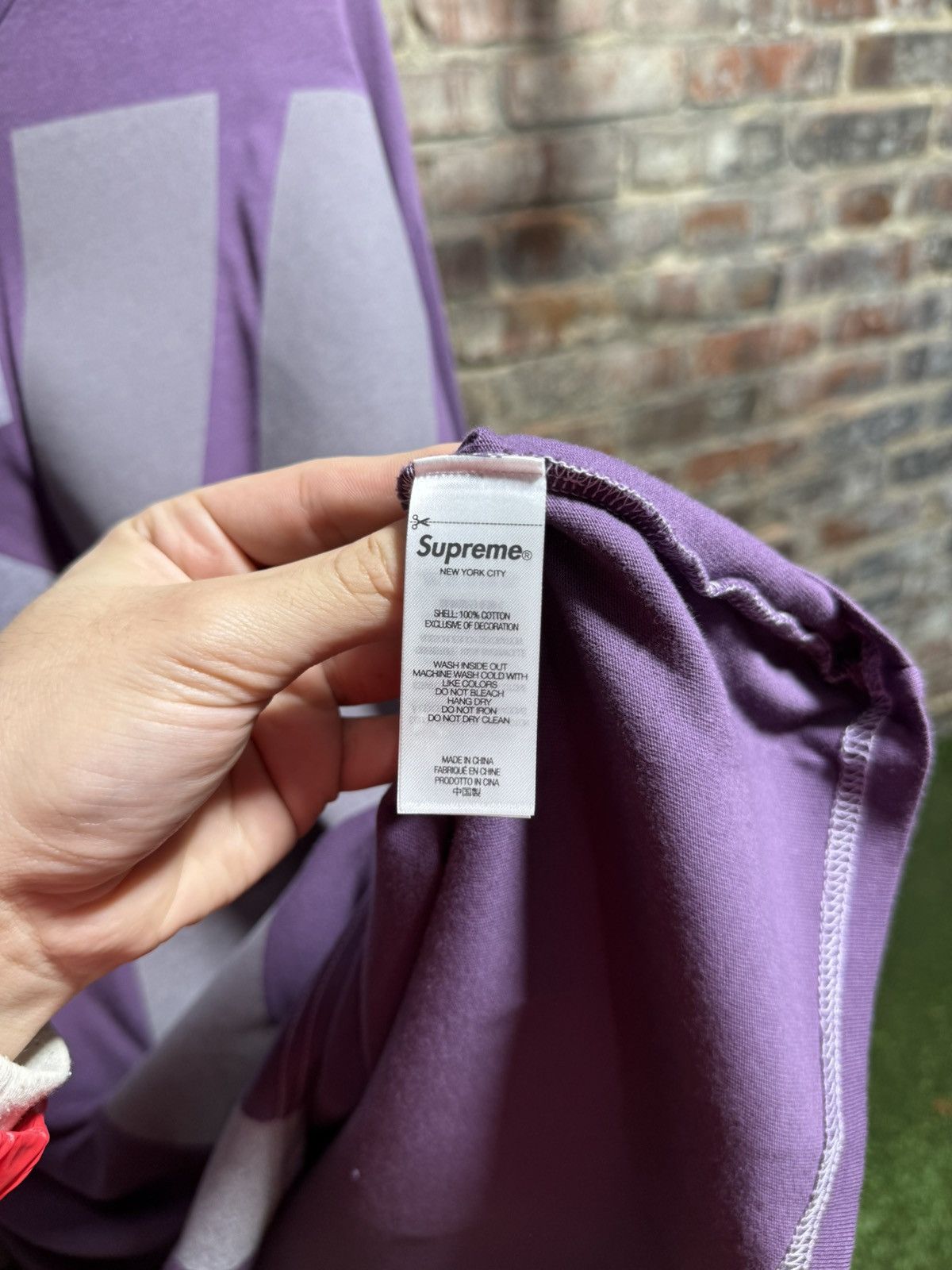 Supreme Supreme Reflective Logo L/S Sz. L Size US L / EU 52-54 / 3 - 4 Thumbnail