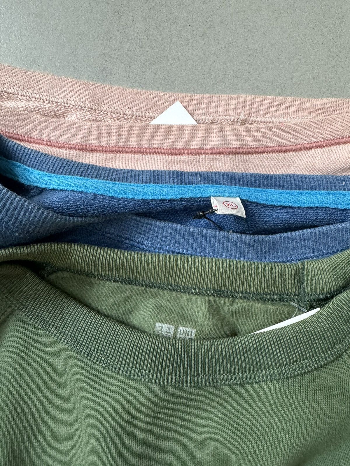 Uniqlo Bundle 3pcs Uniqlo Crewnecks Size US M / EU 48-50 / 2 - 7 Thumbnail