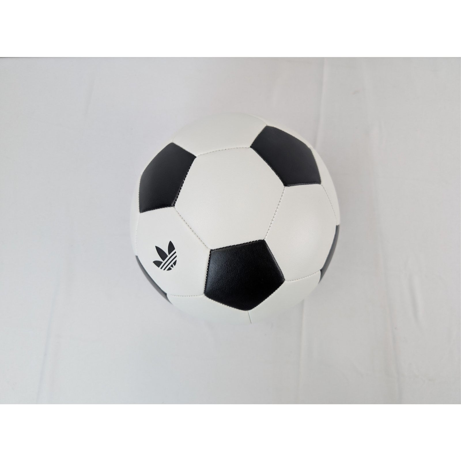Adidas × JJJJound o1rshd1 Q:2 / Size: 5 / Footballs in Black/White Size ONE SIZE - 7 Thumbnail