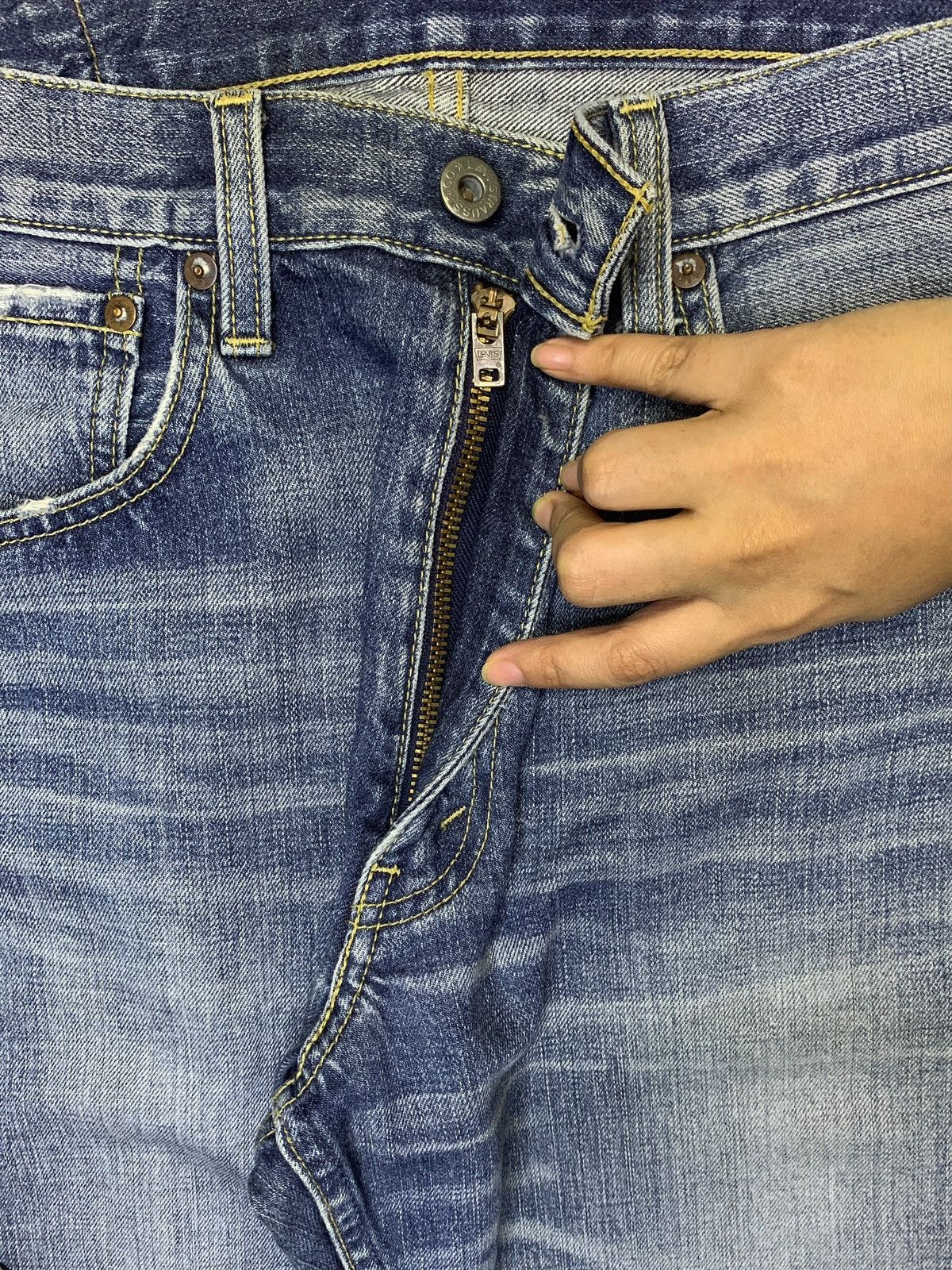 Levi's Vintage 90s Levis 503 Faded Wash Distressed Baggy Jeans Size US 31 - 3 Thumbnail