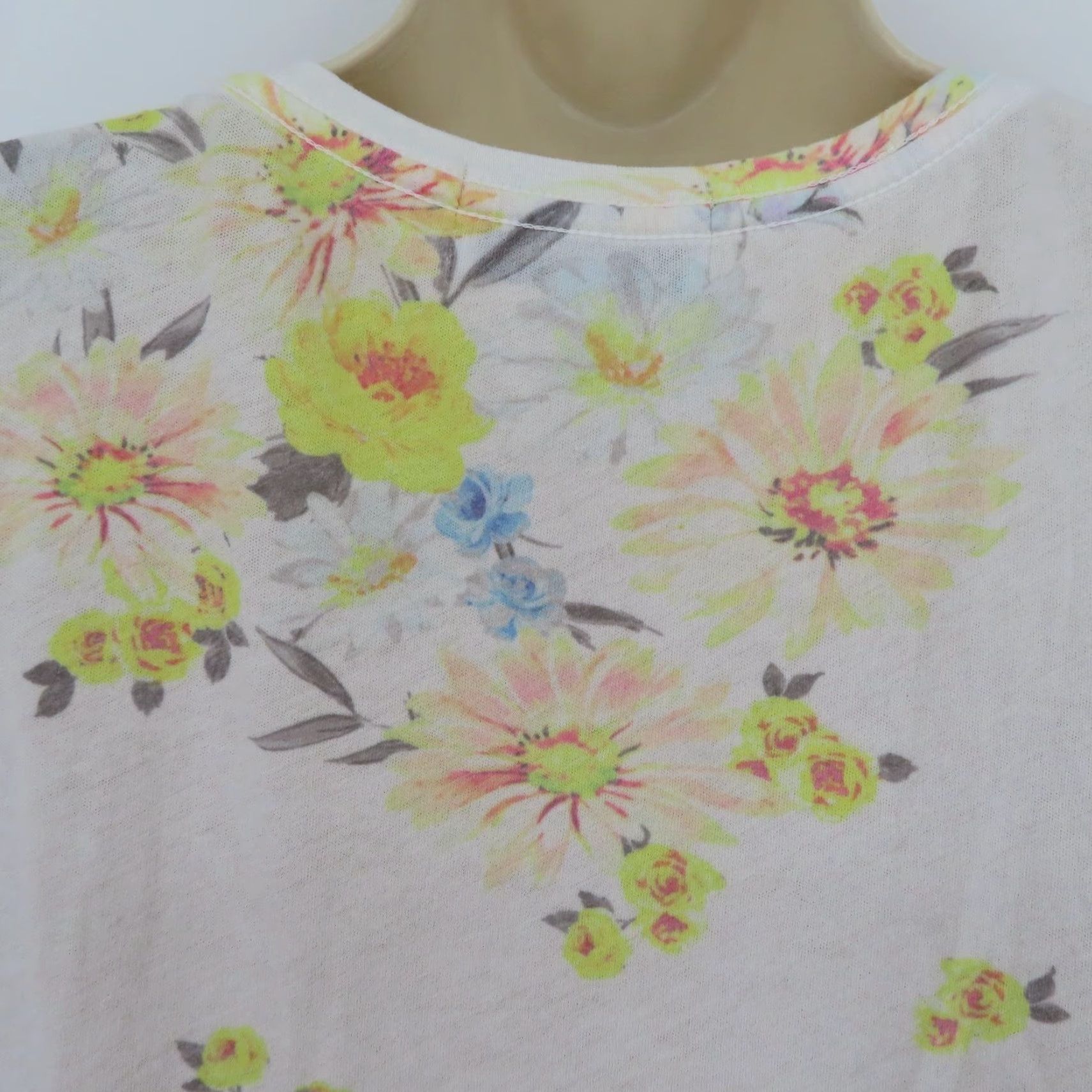 Wildfox Wildfox Shirt Women XS So Cliche Floral Rose Yellow Blue Top Size XS / US 0-2 / IT 36-38 - 6 Thumbnail