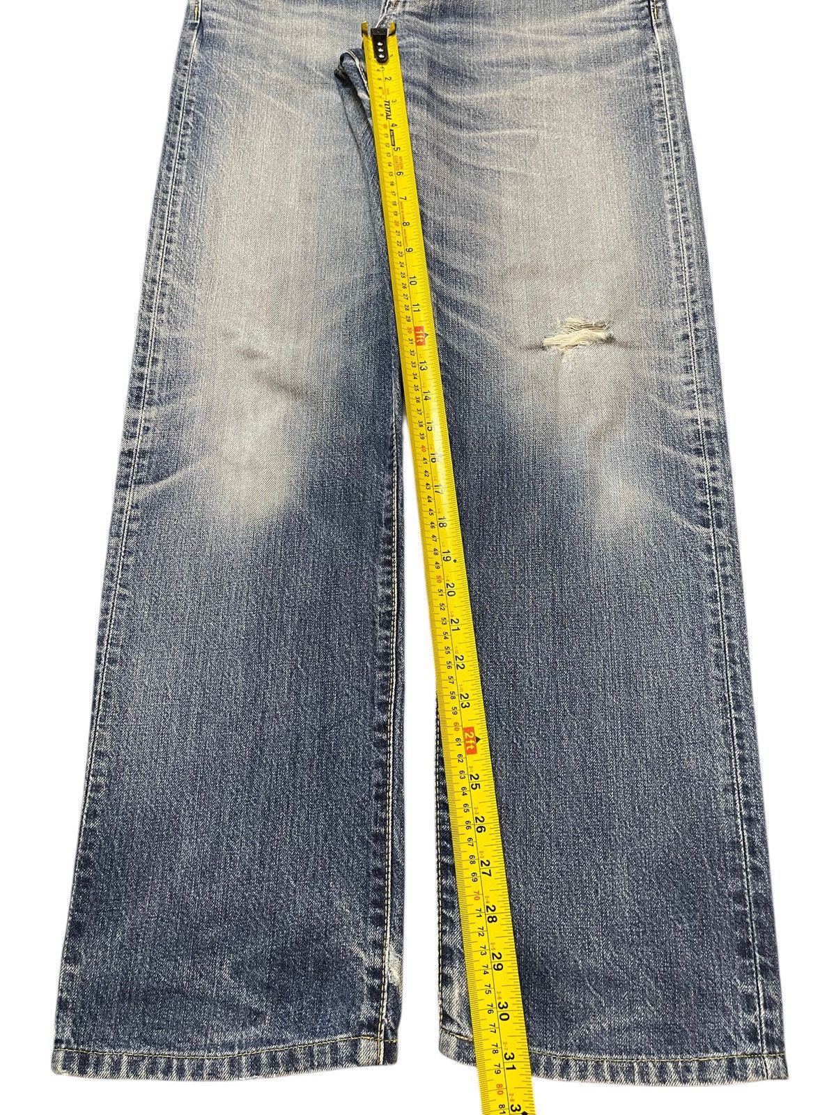 Edwin Vintage Japan Edwin Blue Faded Wash Distress Loose Jeans Size US 32 / EU 48 - 14 Thumbnail