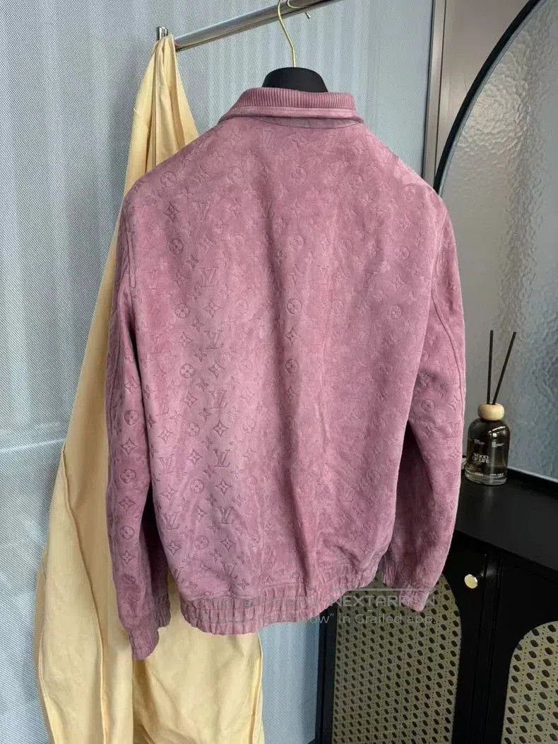 Louis Vuitton Louis Vuitton Pink Suede Logo Jacket. Size US L / EU 52-54 / 3 - 2 Thumbnail