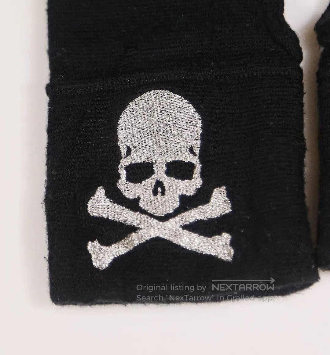 Mastermind Japan mastermind Japan MMJ Skull Embroidery Fingerless Gloves. Size ONE SIZE - 3 Thumbnail