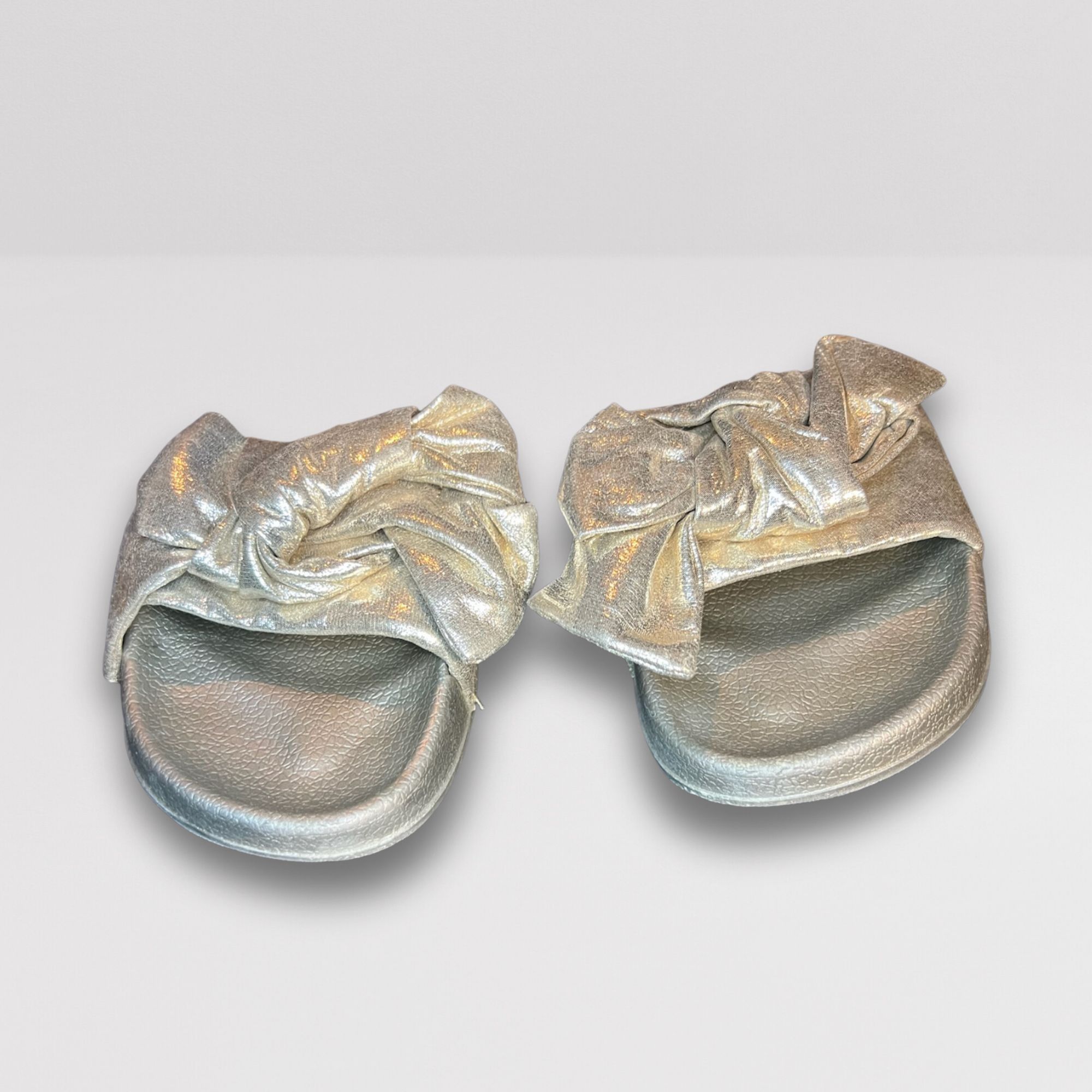 Other Beverly Rock Womens Metallic Silver Twist Slide Sandals Size Size US 7.5 / IT 37.5 - 3 Thumbnail