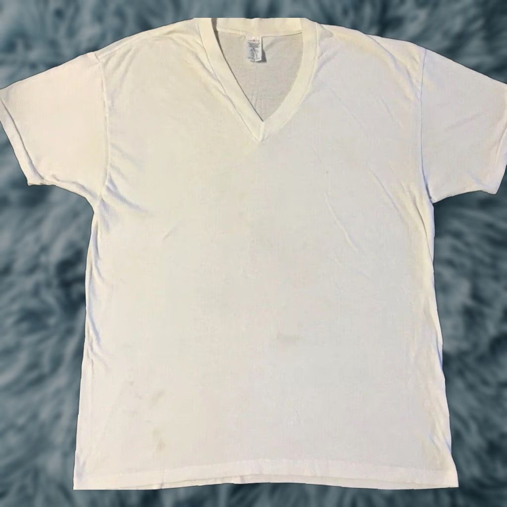 Vintage VINTAGE Towncraft T-Shirt XL White V-Neck 90s 80s Grunge Punk Skate Biker Retro Rock USA Mens Size US XL / EU 56 / 4 - 1 Thumbnail