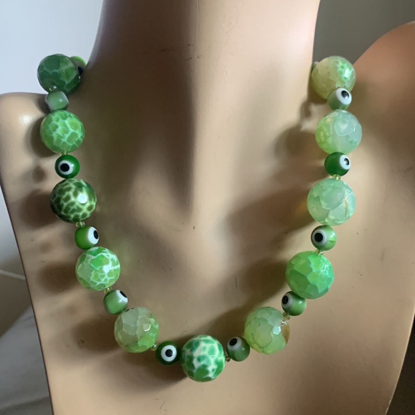 Vintage Green evil eye beads and textured stones necklace Size ONE SIZE - 1 Thumbnail