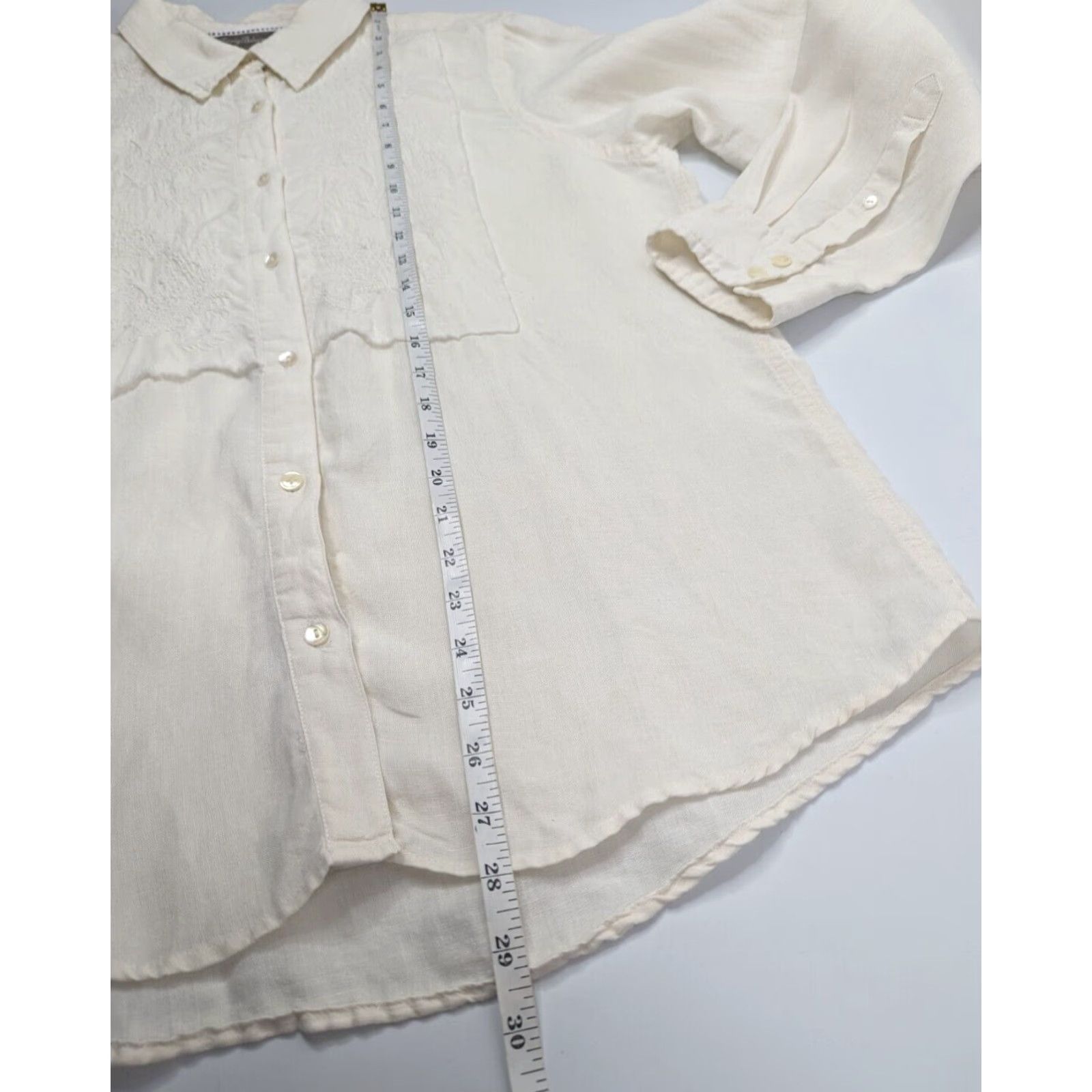 Tommy Bahama Tommy Bahama Shirt Women’s Size L Beige Linen Button-Up Long Sleeve Details Size L / US 10 / IT 46 - 5 Thumbnail