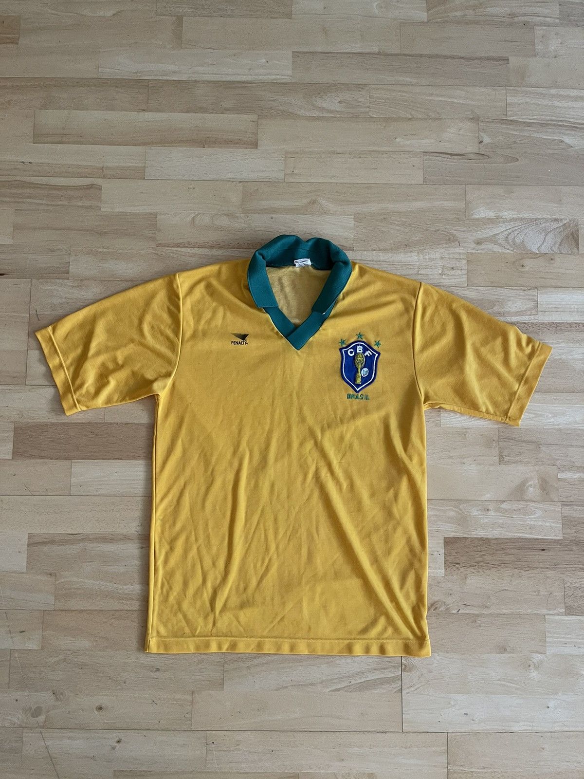 Penalty Incredibly Rare 1985 Brazil Home Football Shirt (M) Size US M / EU 48-50 / 2 - 1 Thumbnail