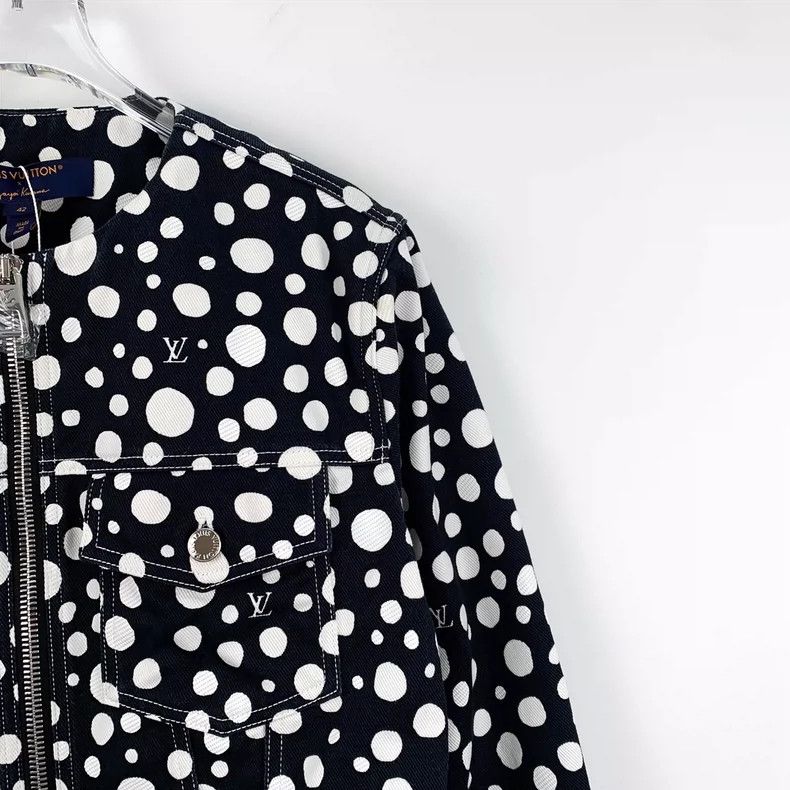 Louis Vuitton Louis Vuitton Yayoi Kusama 23 Black Polka-Dot Cotton Zip L Size M / US 6-8 / IT 42-44 - 3 Thumbnail