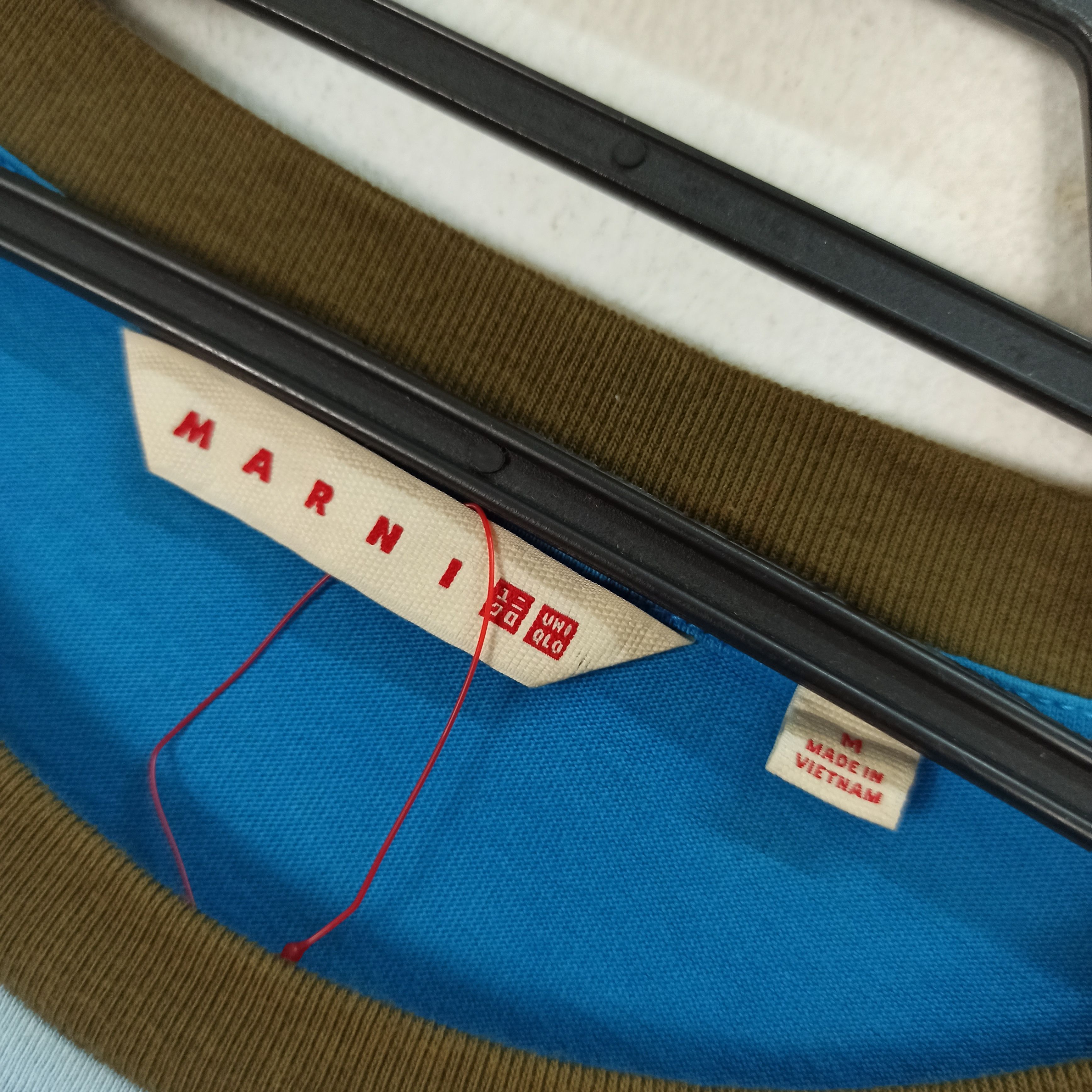 Designer × Marni × Uniqlo Rare Marni X Uniqlo Tshirt Size US M / EU 48-50 / 2 - 4 Thumbnail