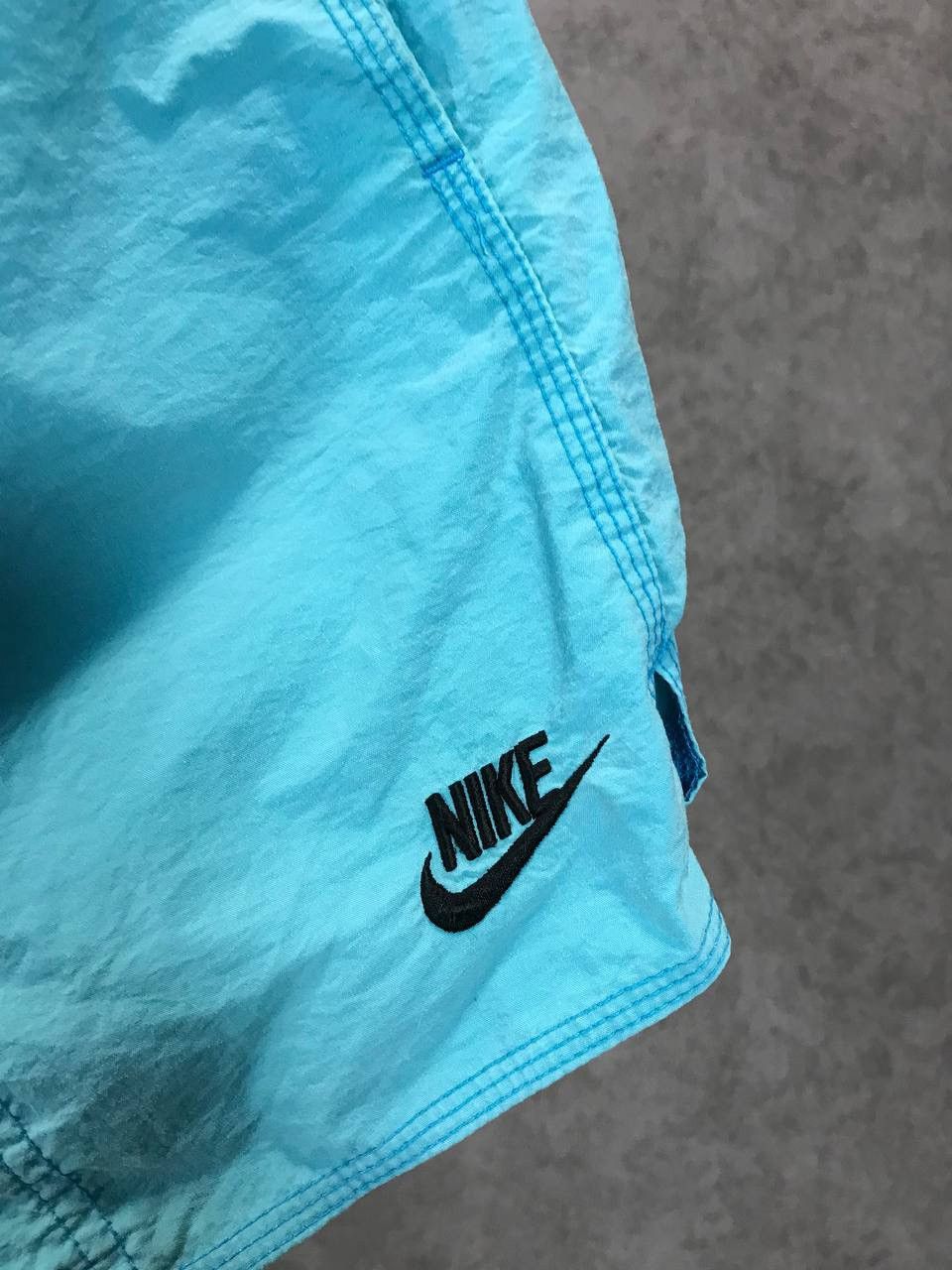 Vintage Nike swoosh streetwear vintage nylon shorts Size US 36 / EU 52 - 3 Thumbnail