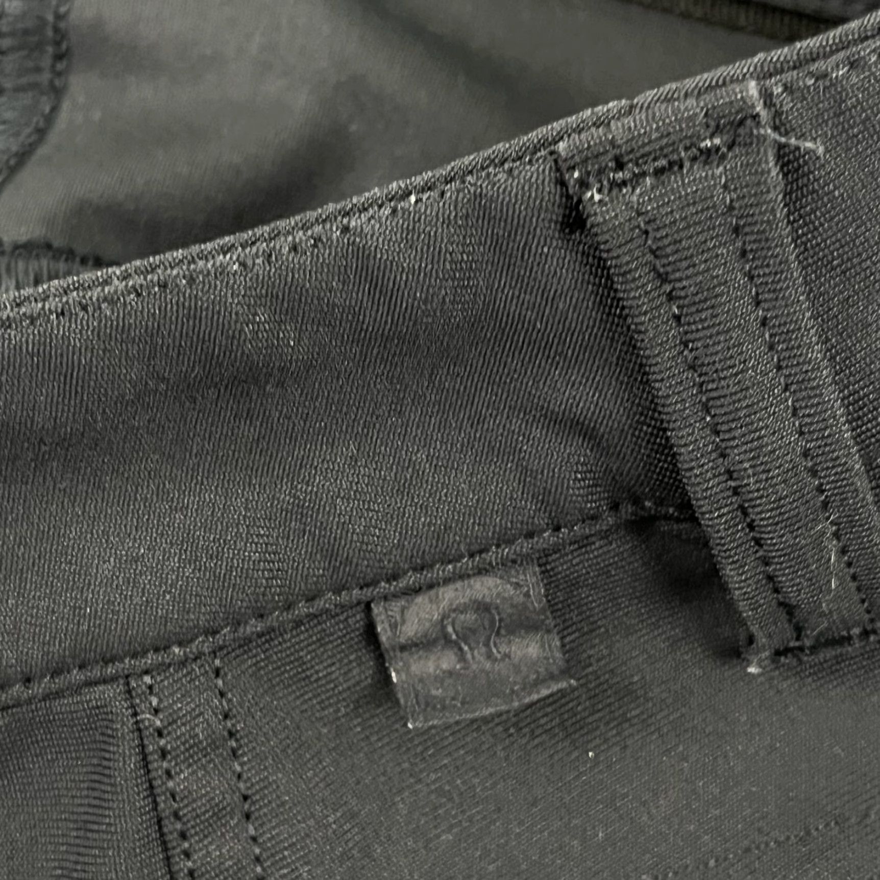 Lululemon Lululemon Pants 36 x 28 Classic Fit Gray Performance Golf Chino Travel Mens Size US 36 / EU 52 - 3 Thumbnail