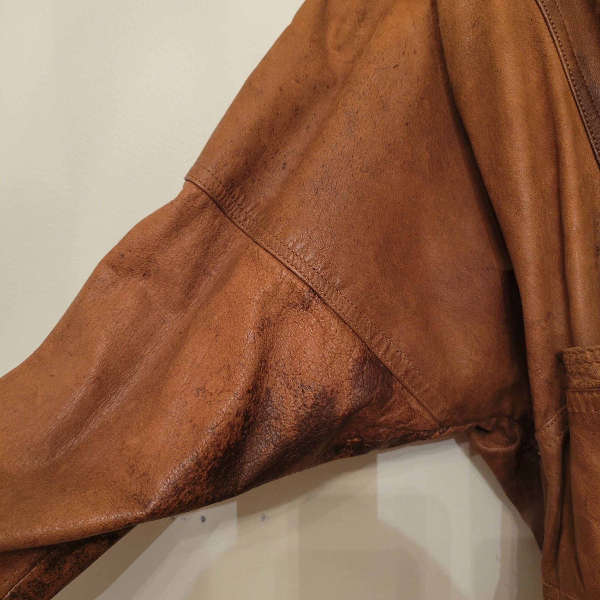 Vintage Vintage Whipp Leather Belted Jacket M Brown Distressed Bombe Size M / US 6-8 / IT 42-44 - 13 Thumbnail