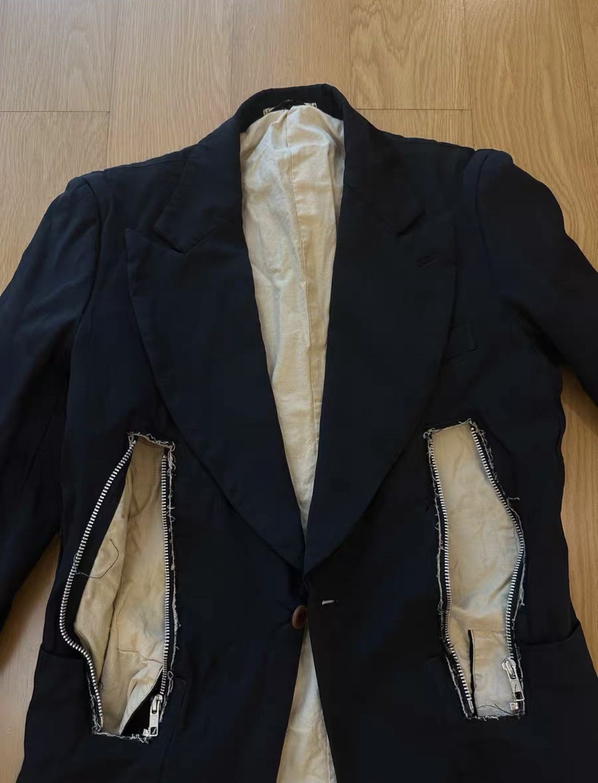Comme des Garcons Comme des Garçons long suit set Size US S / EU 44-46 / 1 - 2 Thumbnail