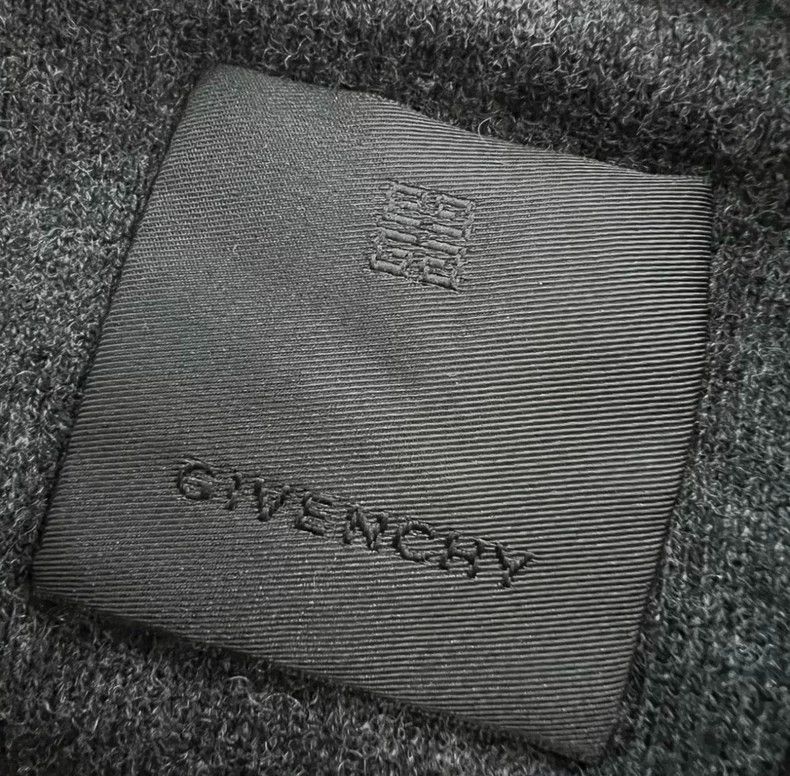Givenchy Givenchy Geometric Pattern Printed Hoodie 2506-Nextarrow Size US S / EU 44-46 / 1 - 2 Thumbnail