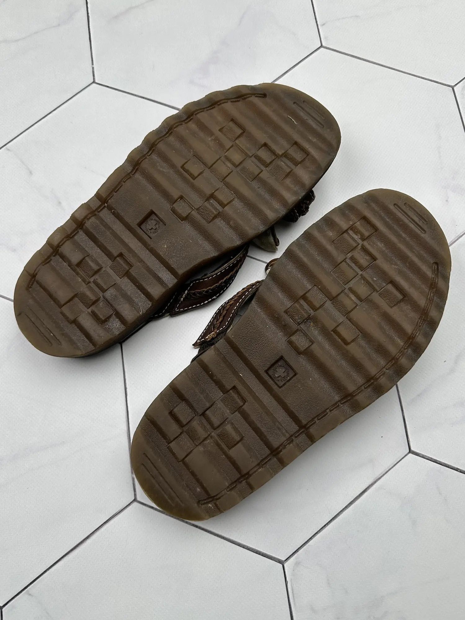 Dr. Martens Dr. Martens Vintage Slip Ons (B266) Size US 6 / IT 36 - 4 Thumbnail