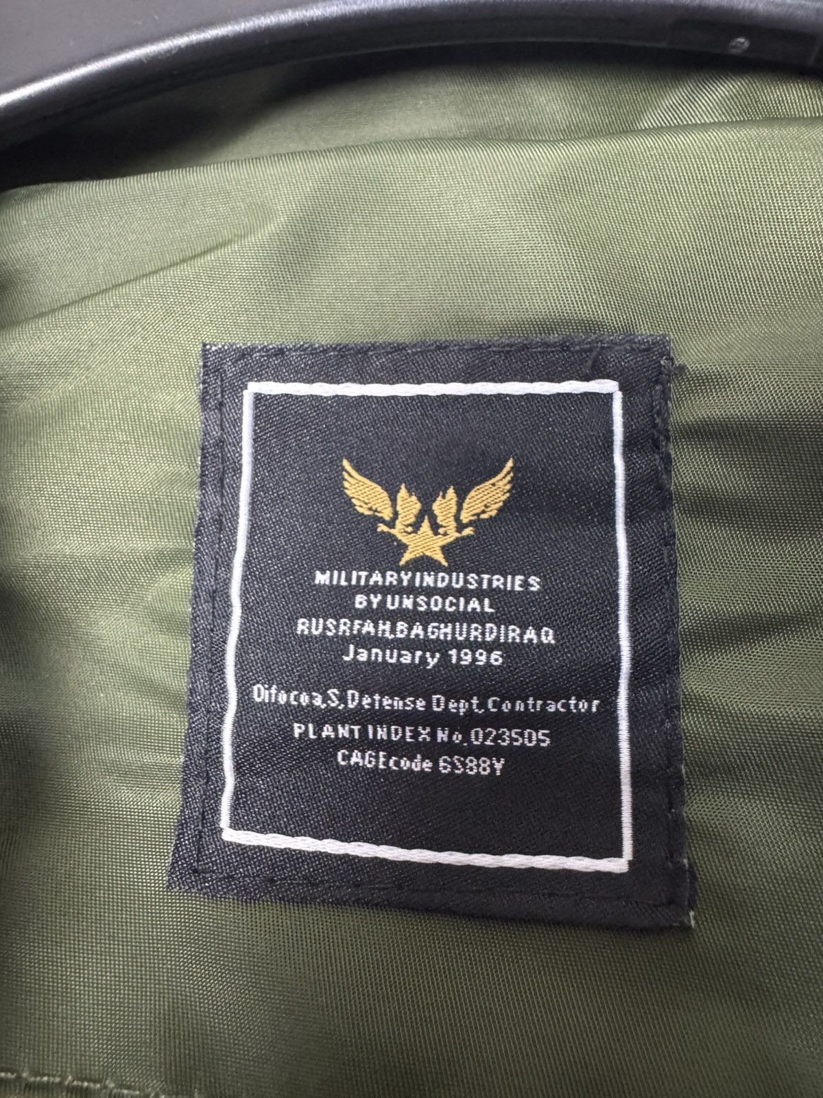 Vintage Vintage Unsocial MA-1 Bomber Olive Green Avant Garde Style Size US M / EU 48-50 / 2 - 6 Thumbnail