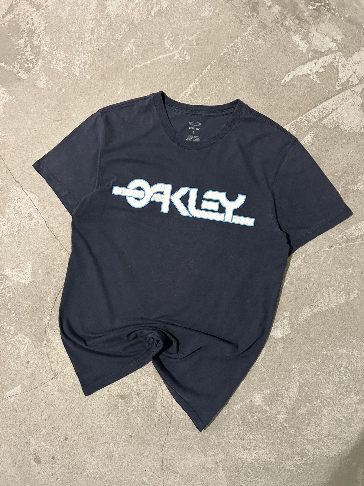 Oakley × Vintage Oakley Vinatge Tee Size US L / EU 52-54 / 3 - 1 Thumbnail