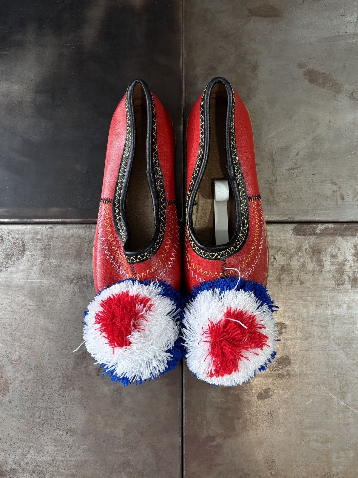 Vintage Greek Tsarouchi Slippers Pom Pom Loafers Vintage Army Guard Size US 8 / IT 38 - 3 Thumbnail