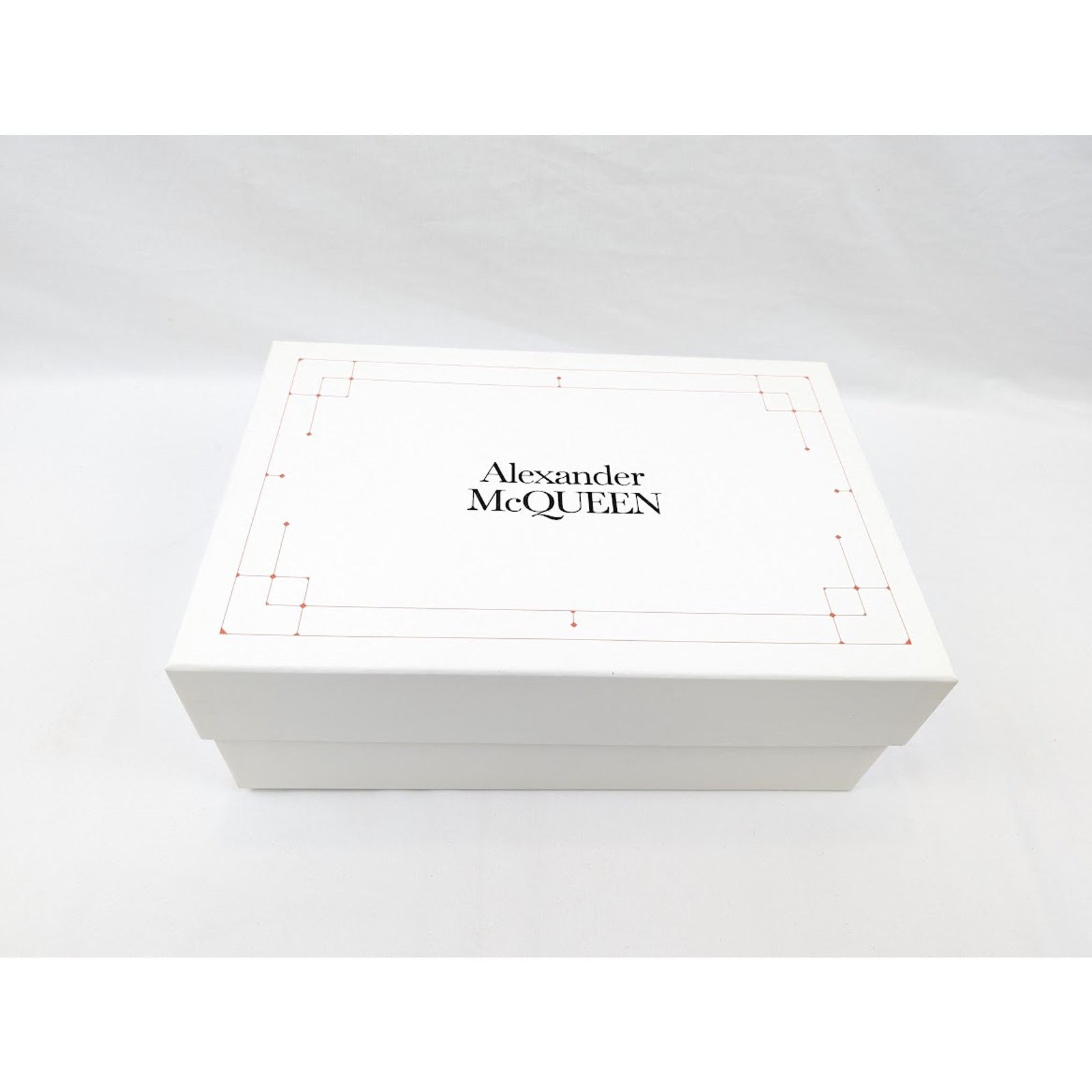 Alexander McQueen o1rshd1 Larry Transparent Sole Rubber Sneaker in White Size US 11 / EU 44 - 16 Thumbnail