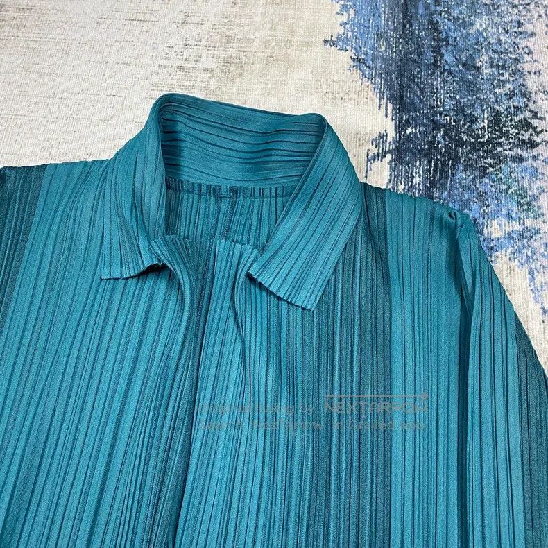 Issey Miyake Issey Miyake Blue Long Coat Size M / US 6-8 / IT 42-44 - 2 Thumbnail